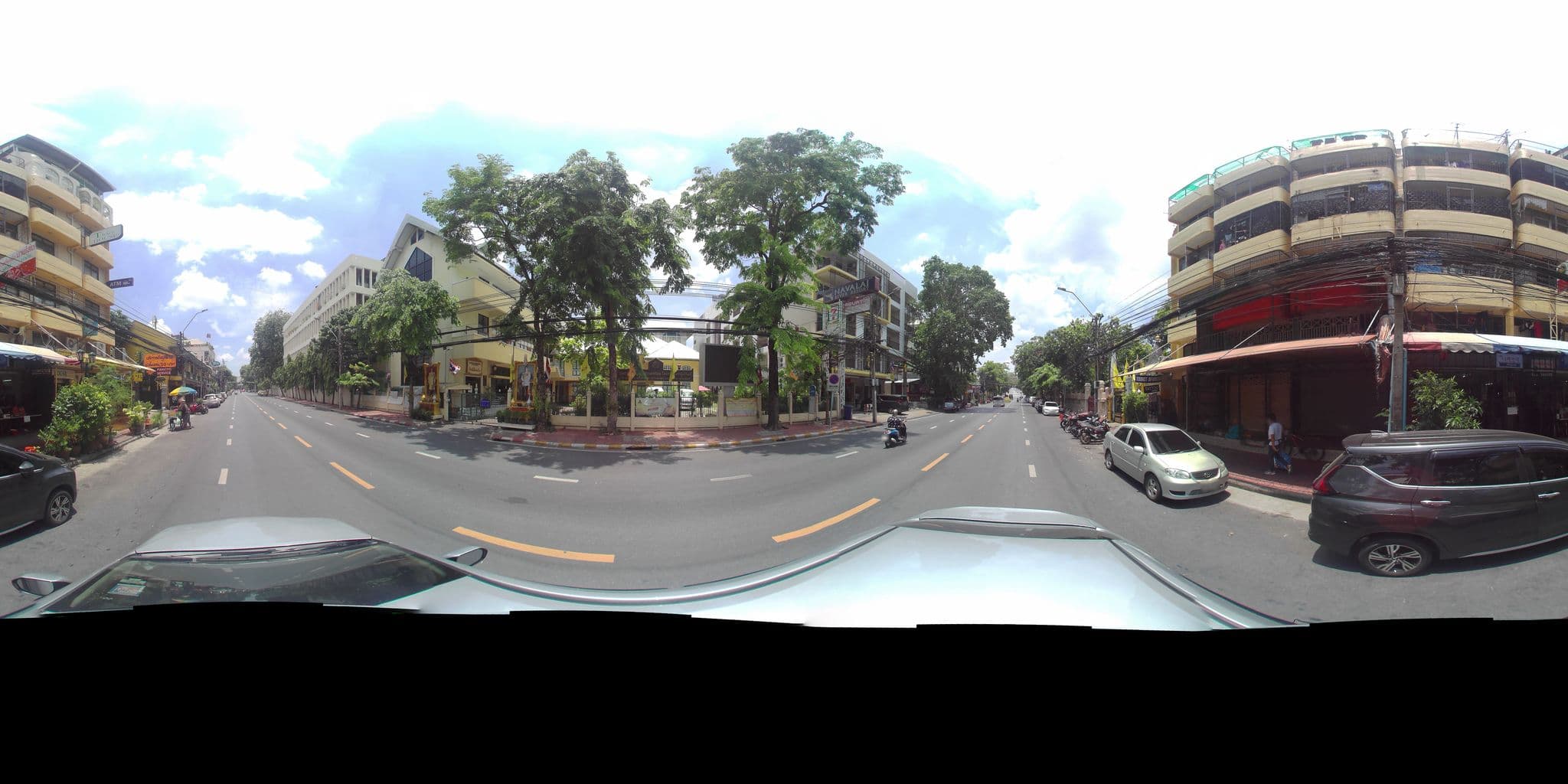 Street view near Nilaoldtown Bangkok Hotel, Bang Yi Khan — © P05466 (CC BY-SA · Mapillary)
