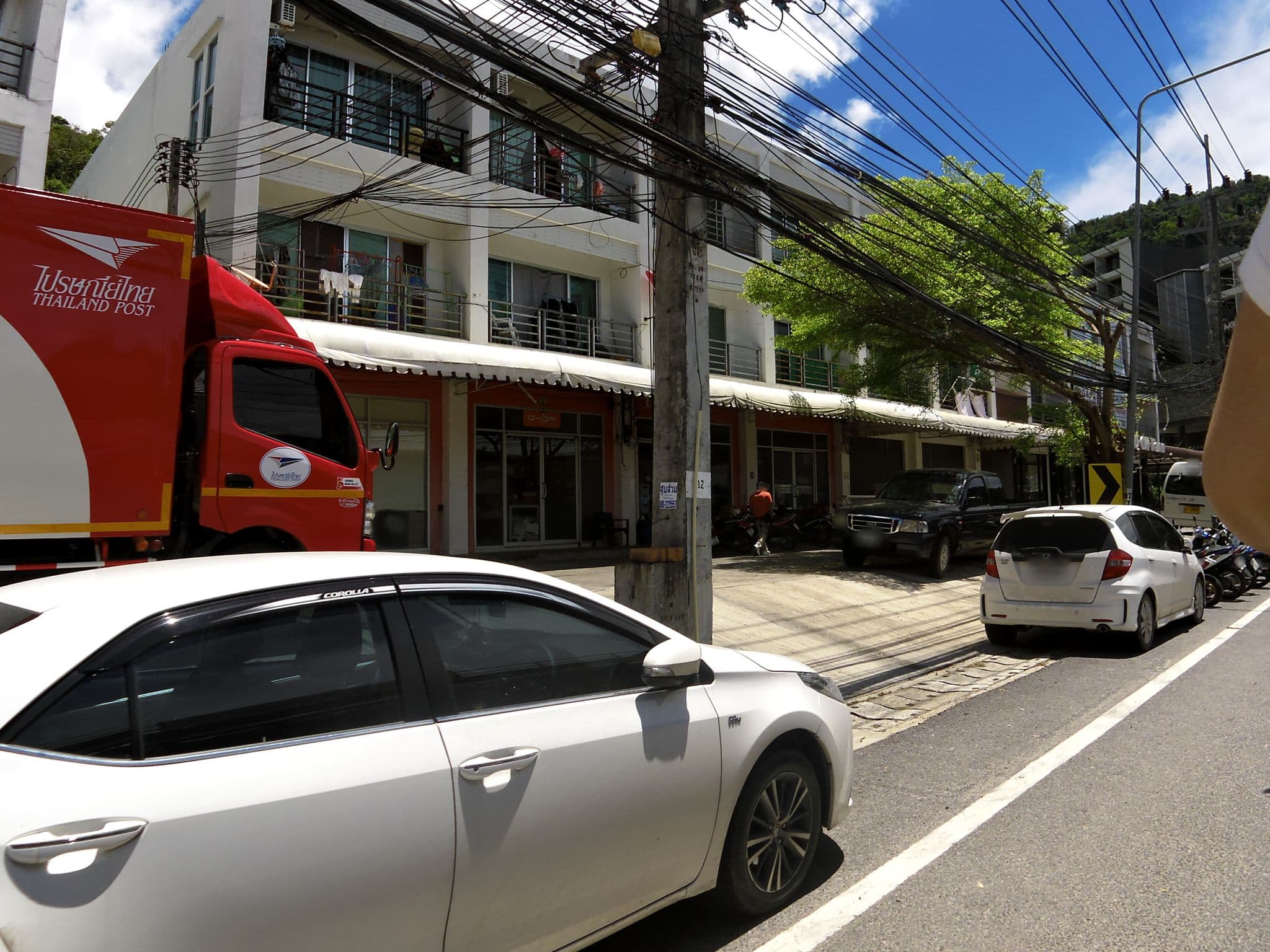 Street view near Karon Beach Pool Hotel, Ban Karon — © skillsy (CC BY-SA · Mapillary)
