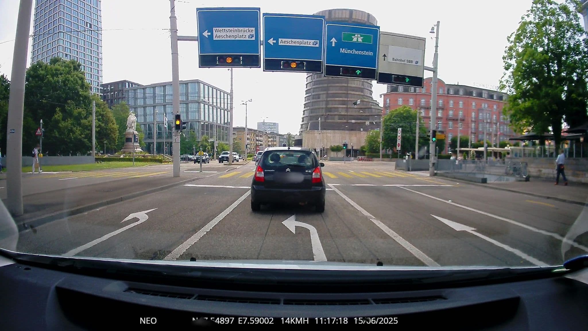 Street view near Metropol, Basel — © TechniPorter (CC BY-SA · Mapillary)