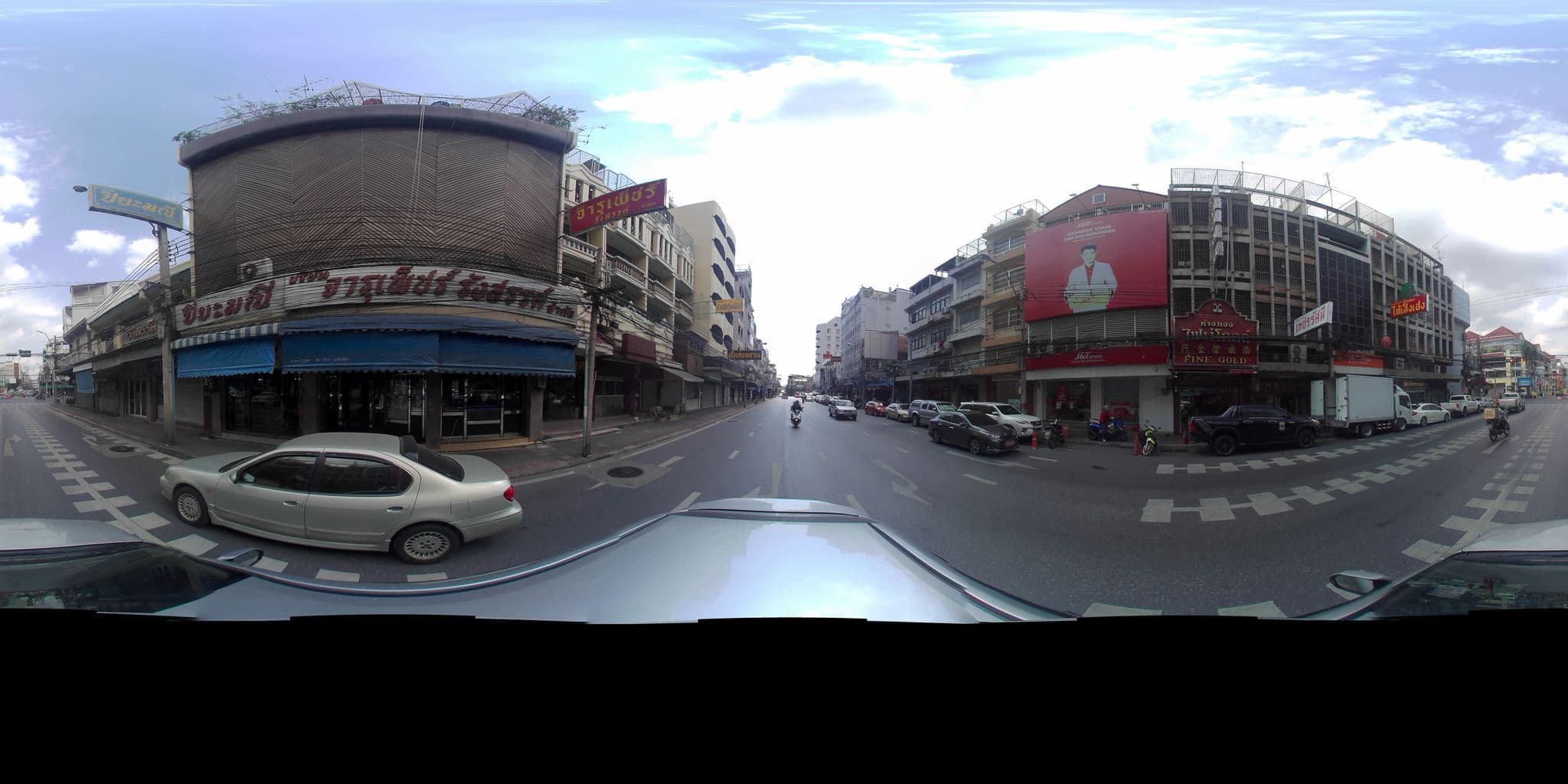 Street view near Livinn91, Bangkok — © P05466 (CC BY-SA · Mapillary)