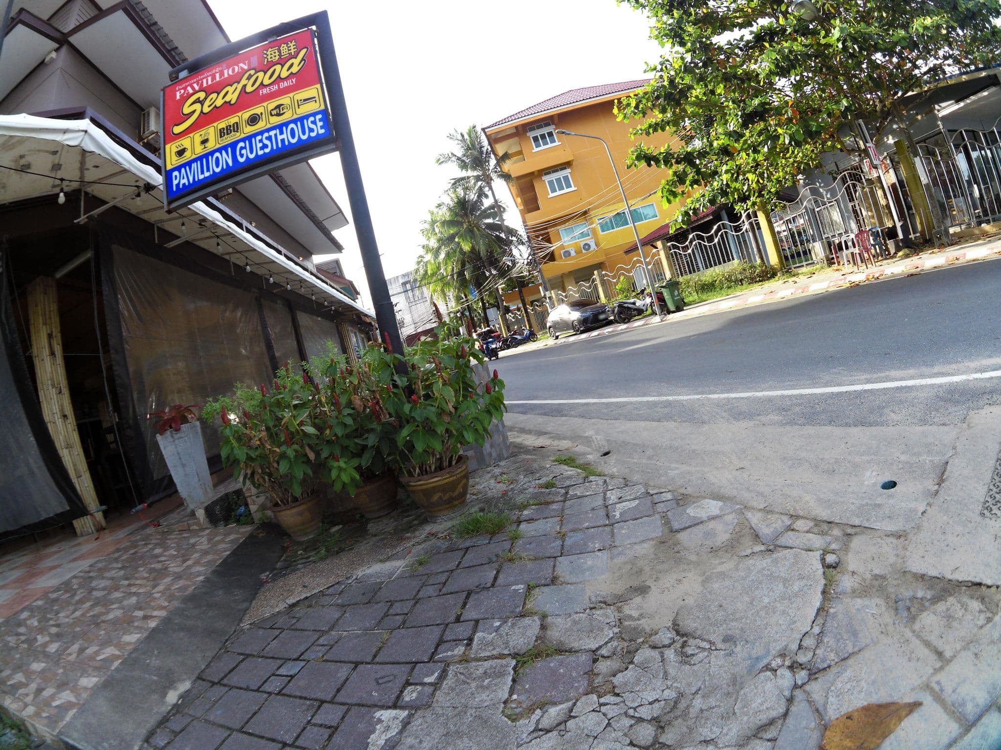 Street view near Twin Place, Ban Kamala — © skillsy (CC BY-SA · Mapillary)