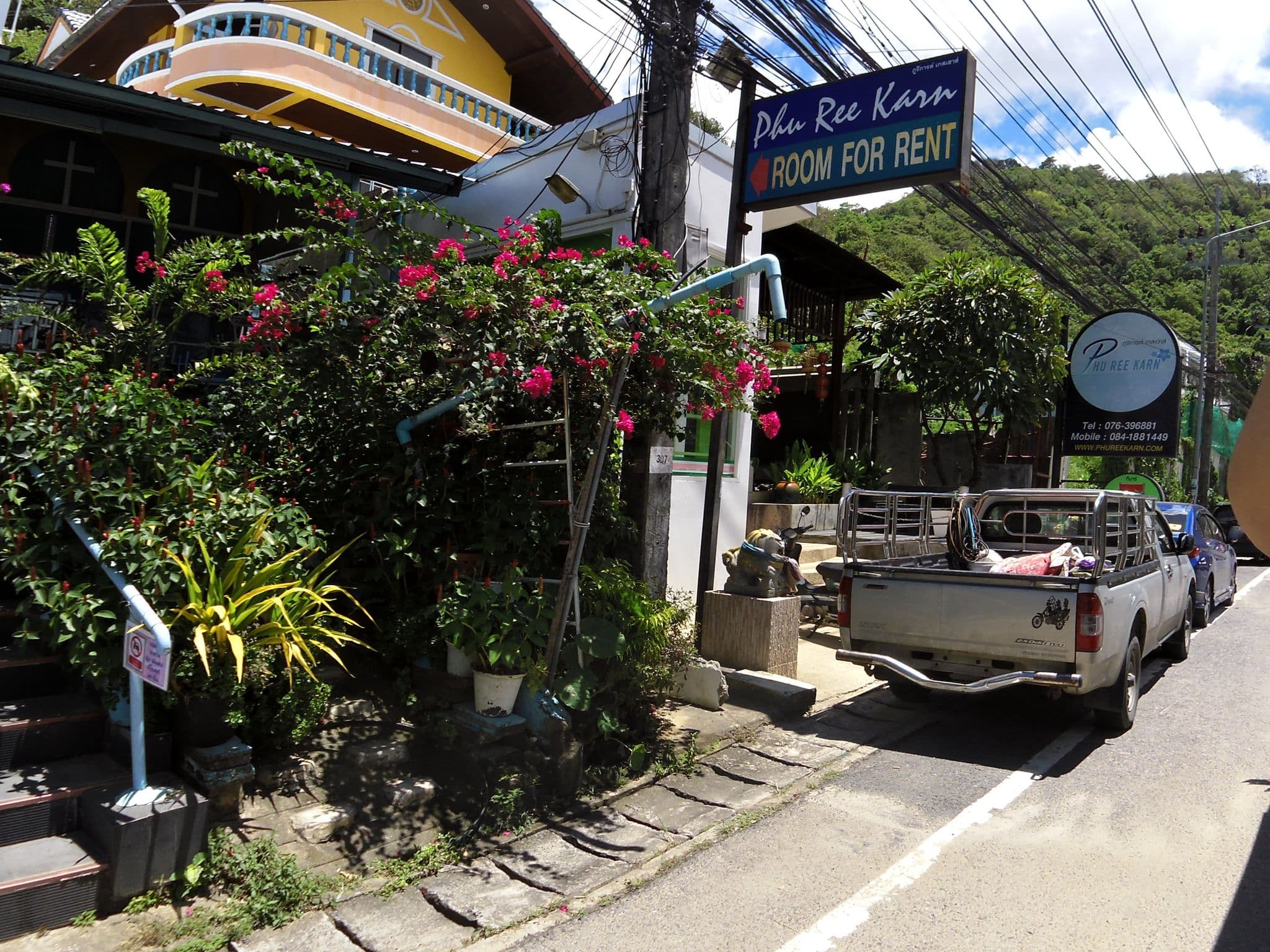 Street view near OYO 423 Baan Lucky Guesthouse, Ban Karon — © skillsy (CC BY-SA · Mapillary)