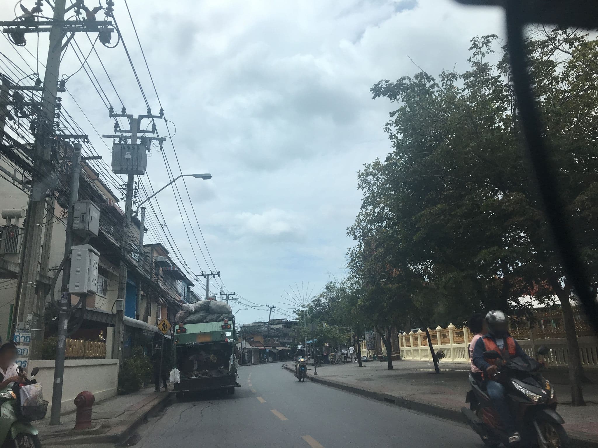 Street view near A48 HOTEL & Residence, Phasi Charoen — © balletty (CC BY-SA · Mapillary)