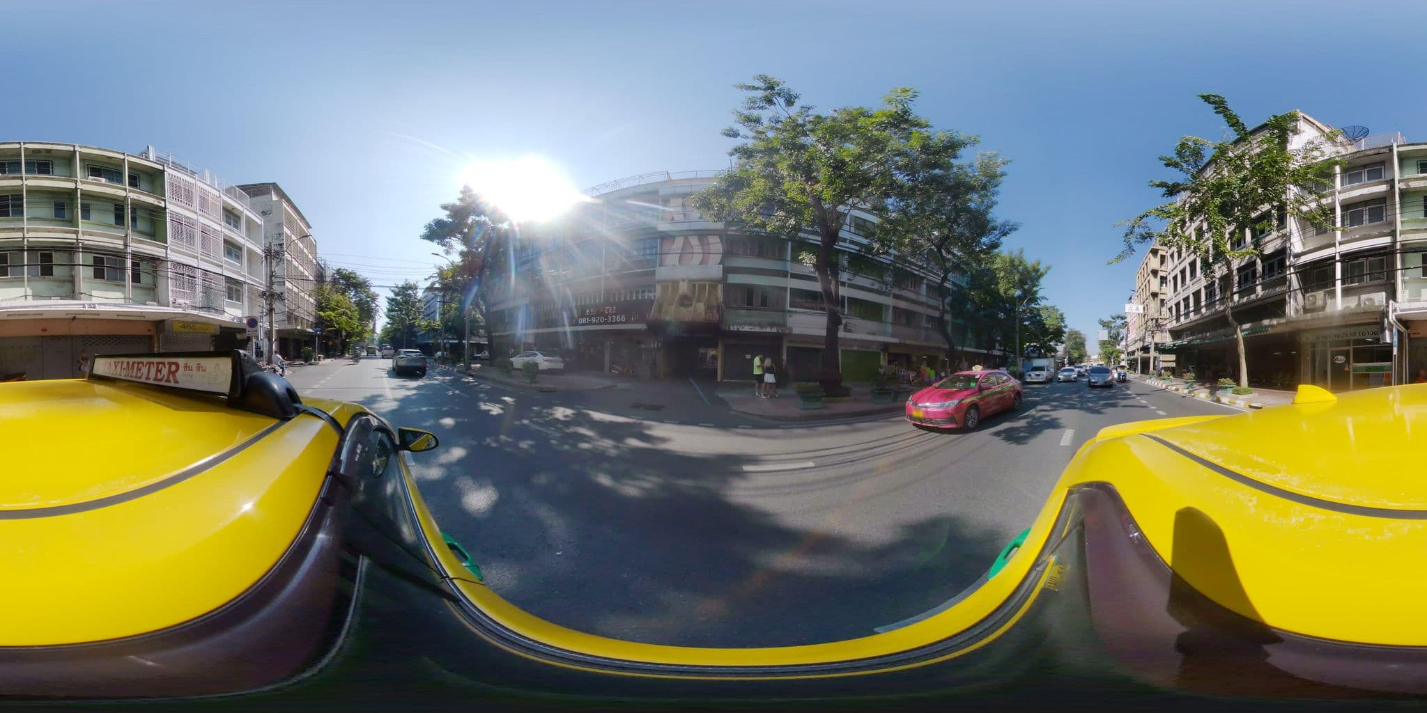 Street view near New Suanmali hotel, Sathorn — © mapconcierge (CC BY-SA · Mapillary)