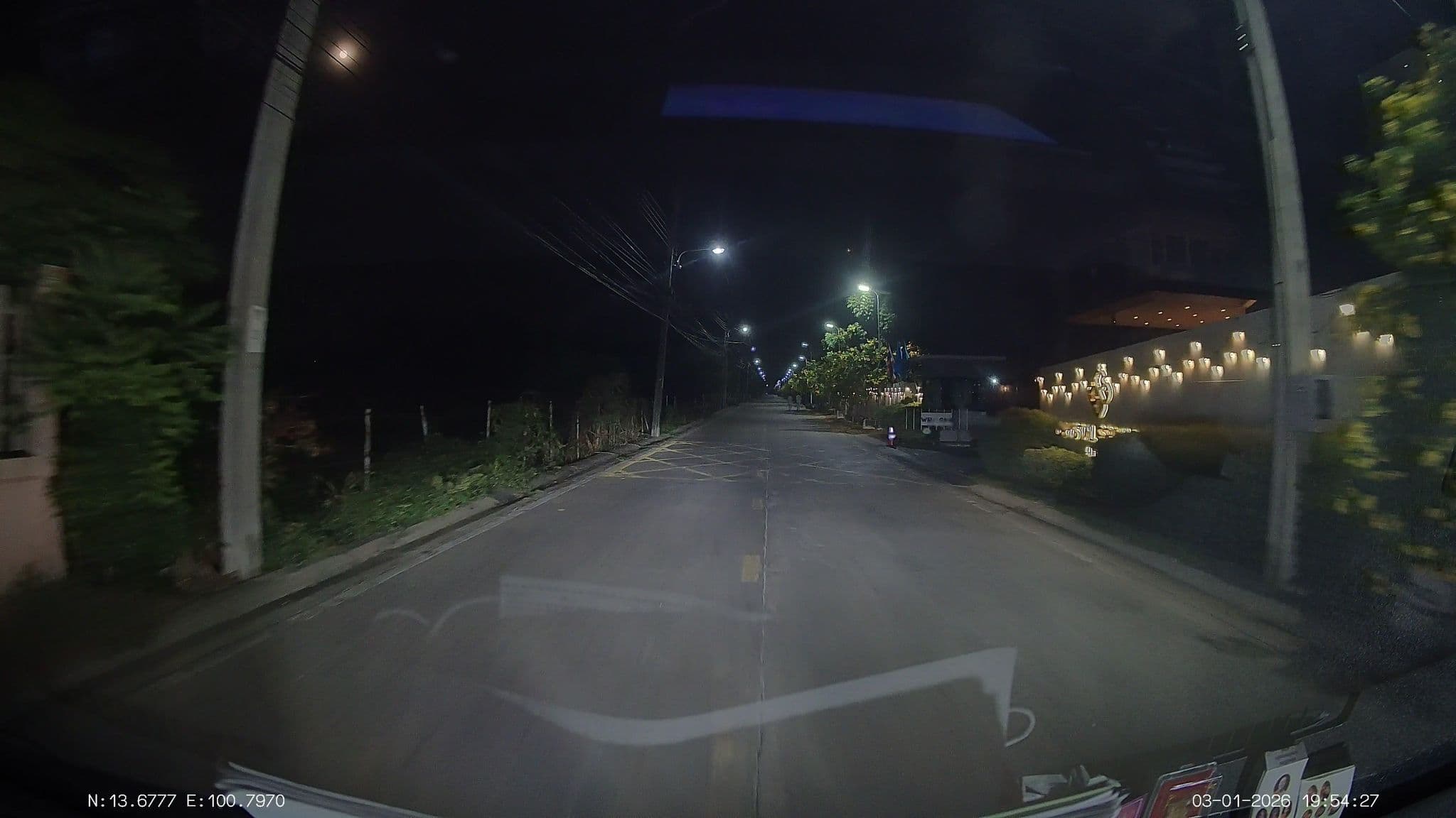 Street view near Crystal Srivaree Suvarnabhumi Hotel, Lat Krabang — © ThailandCambodia (CC BY-SA · Mapillary)