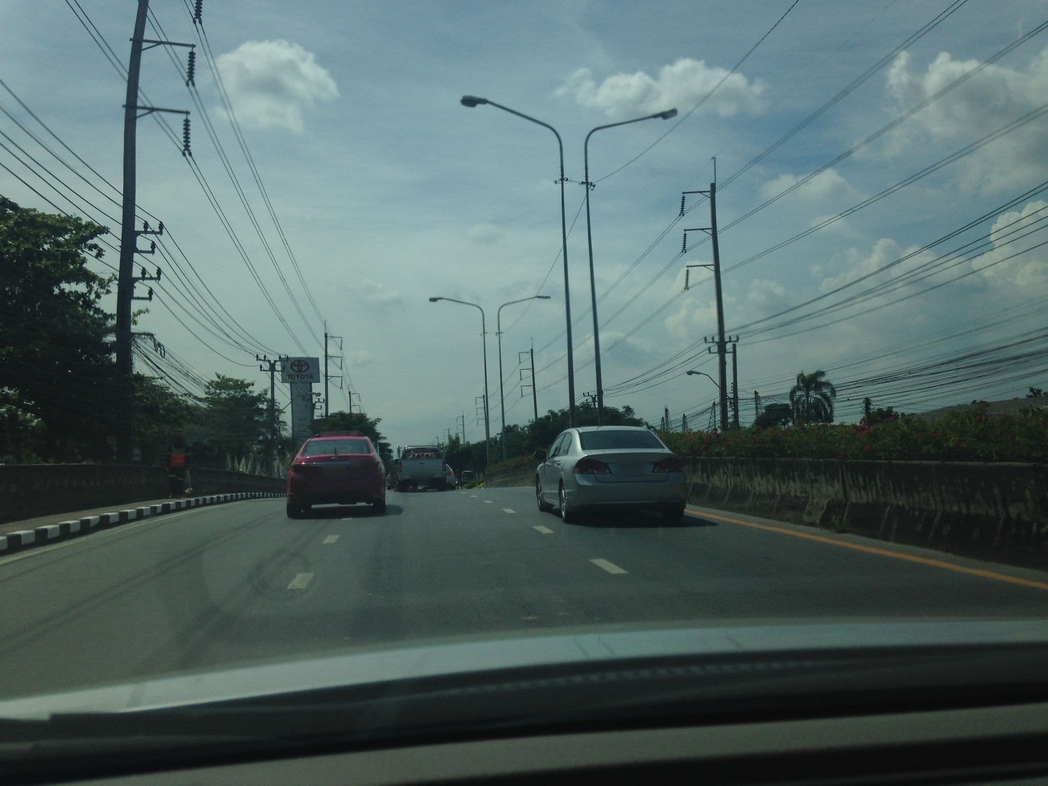 Street view near The Ivory, Latkrabang — © ratirat (CC BY-SA · Mapillary)