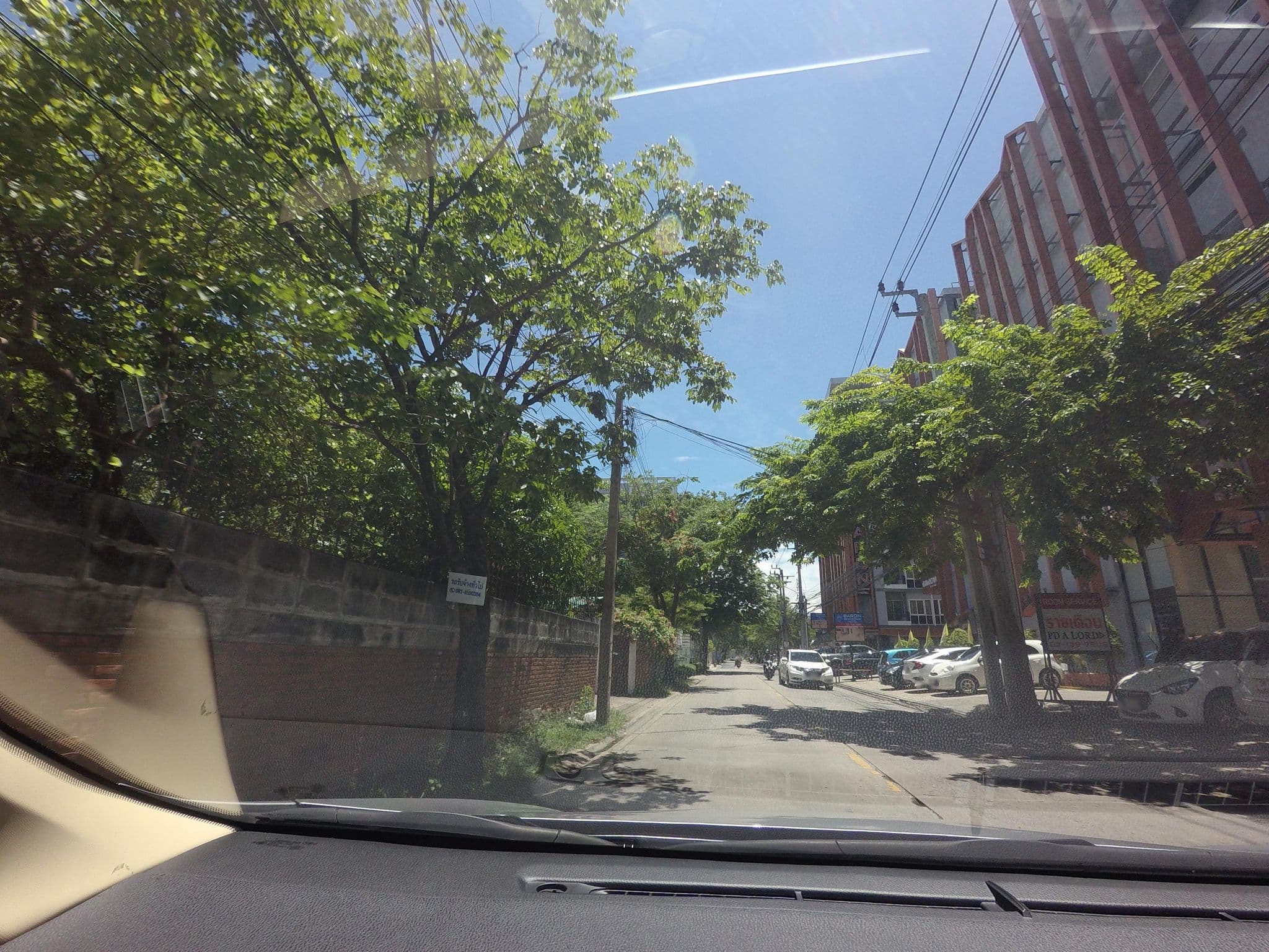 Street view near PDA Lord Hotel, Bang Kapi — © mishari (CC BY-SA · Mapillary)
