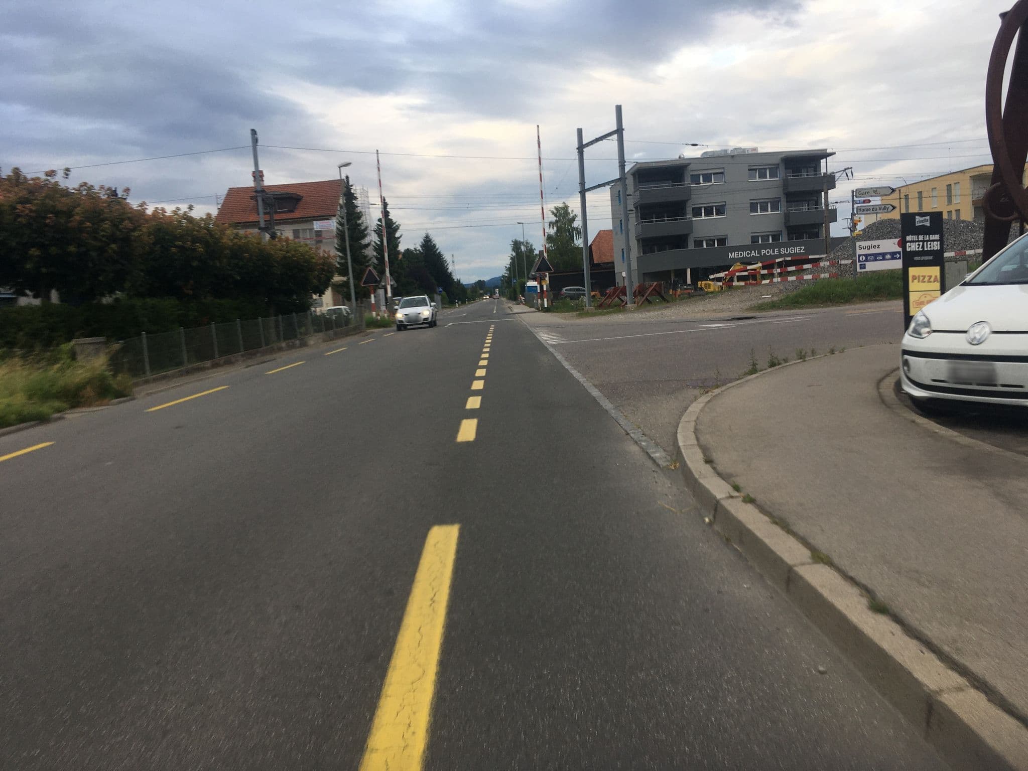Street view near Hôtel de la gare, Bas-Vully — © beat (CC BY-SA · Mapillary)