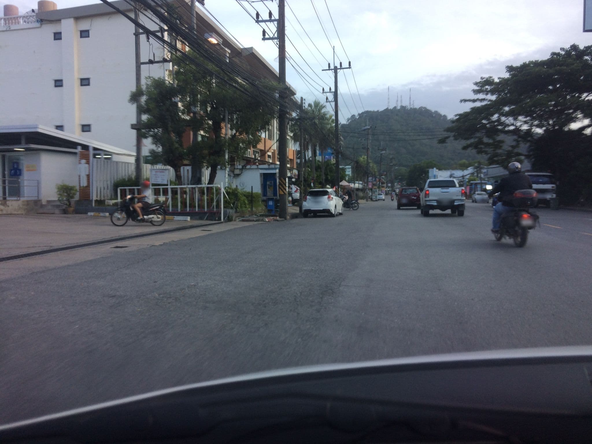 Street view near TP HOUSE, Ban Talat Yai — © pik (CC BY-SA · Mapillary)
