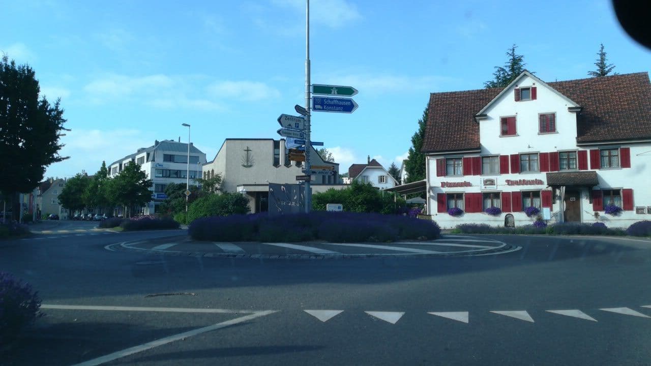 Street view near Plaza, Kreuzlingen — © mr4703 (CC BY-SA · Mapillary)