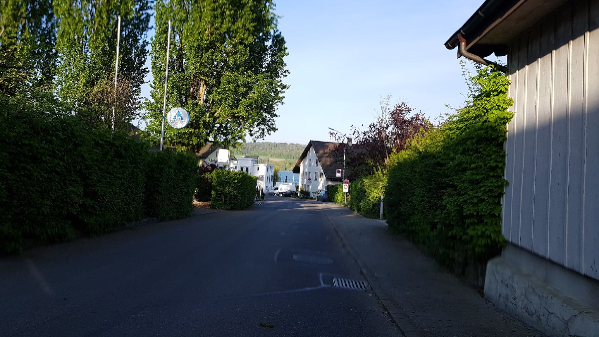 Street view near Jugendherberge Beinwil am See, Meisterschwanden — © chhousi (CC BY-SA · Mapillary)