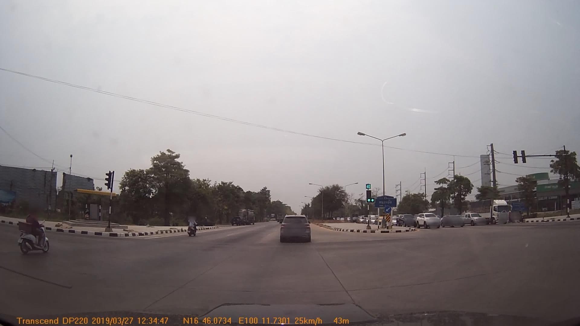 Street view near Pluempongz's ROOM, Bang Rakam — © mapcreator (CC BY-SA · Mapillary)
