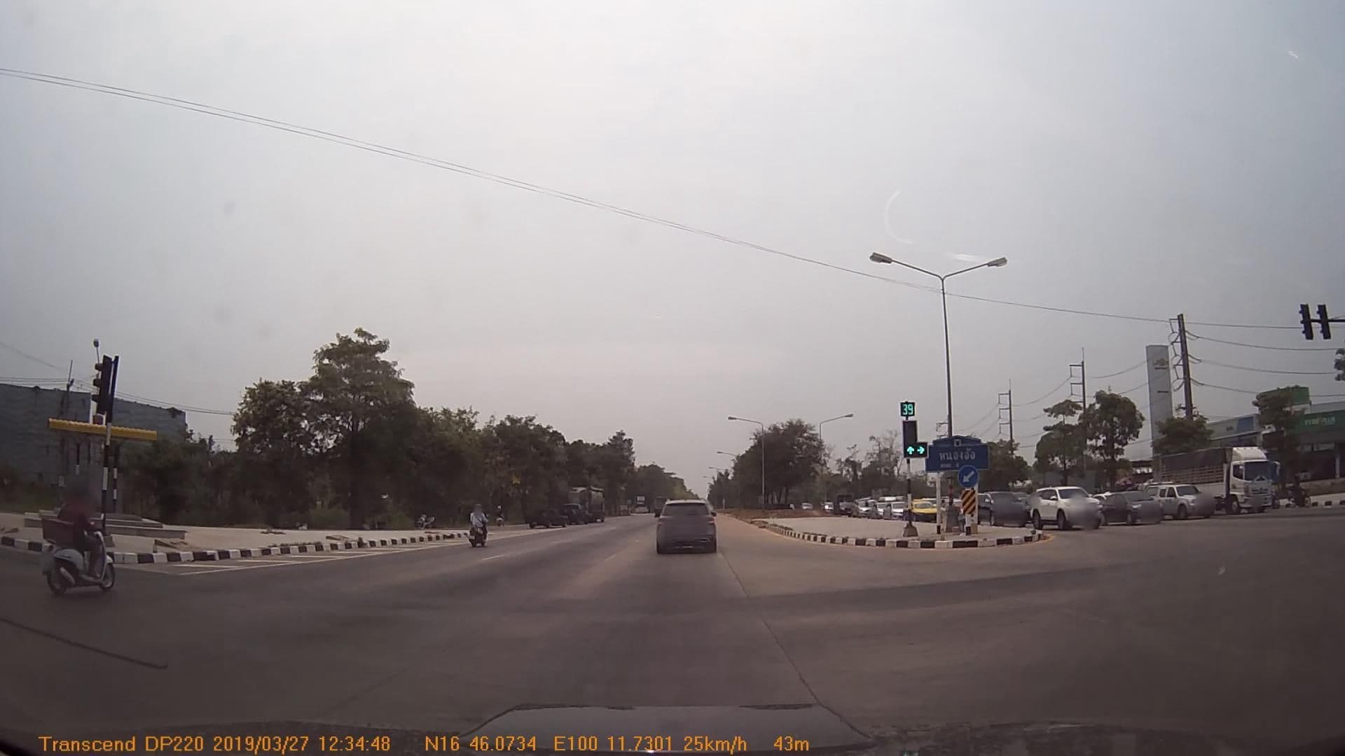 Street view near Puengchai home, Bang Rakam — © mapcreator (CC BY-SA · Mapillary)
