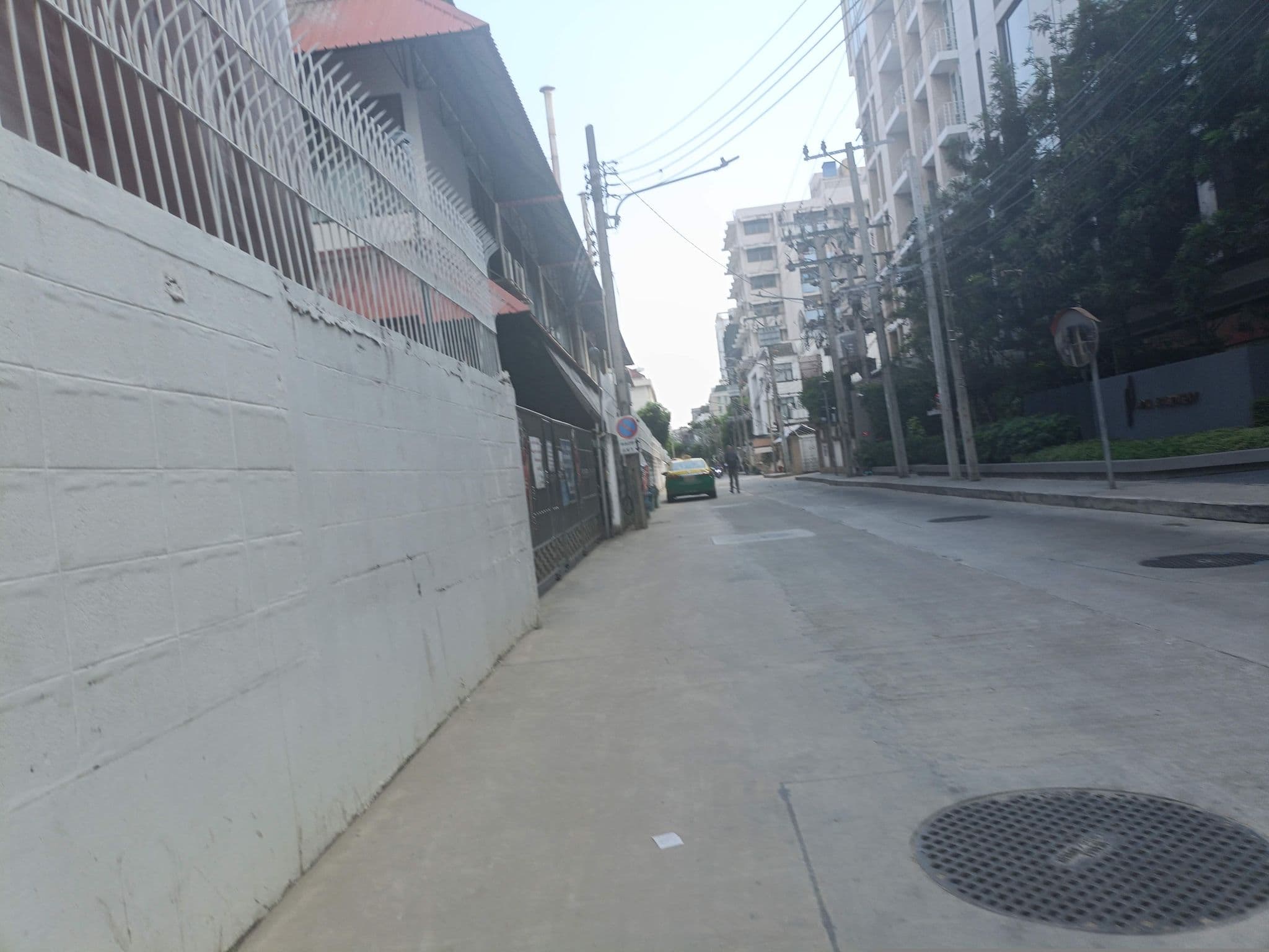 Street view near 4B - Short-Term Rental Allowed - Downtown Bkk Serviced Apartment, Makkasan