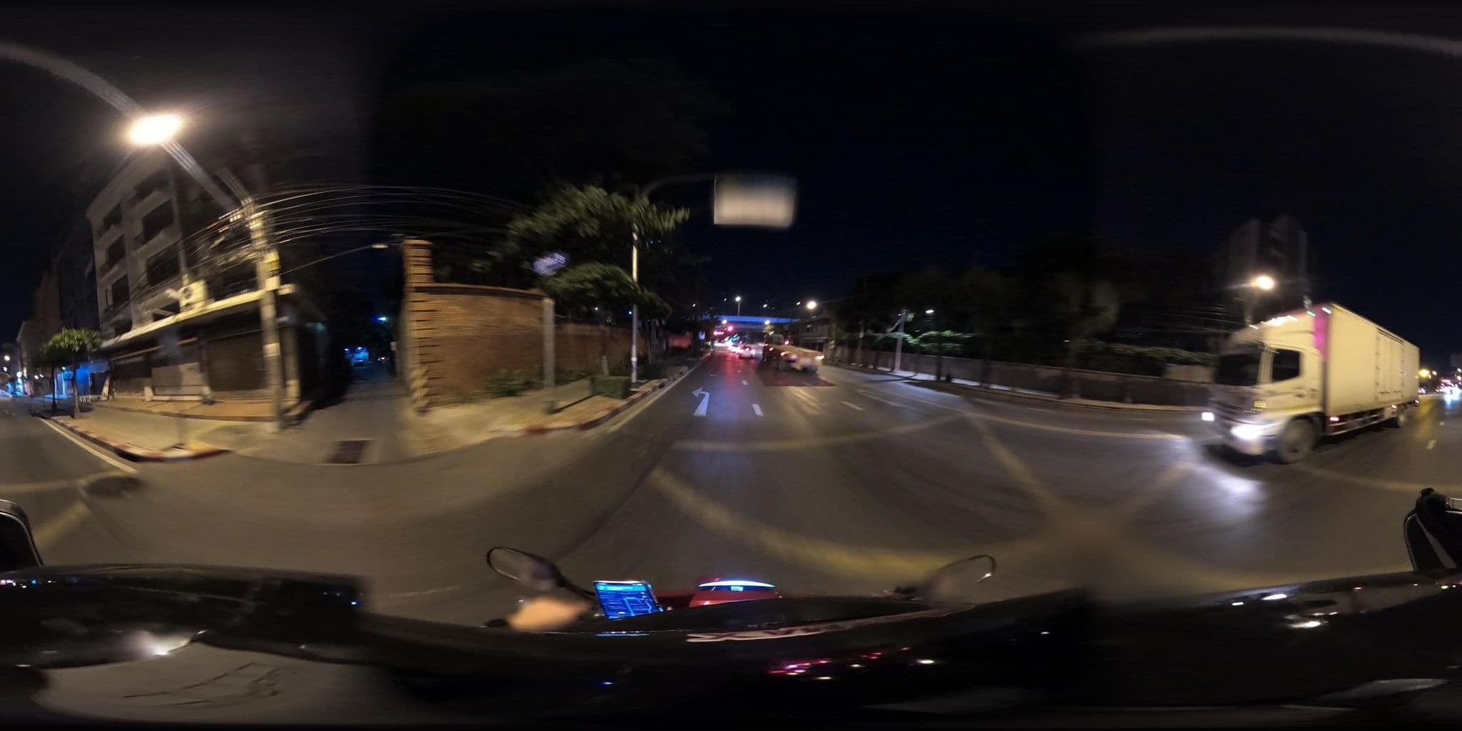 Street view near Bangkok Living Apartment, Phaya Thai — © NatchaponJ (CC BY-SA · Mapillary)