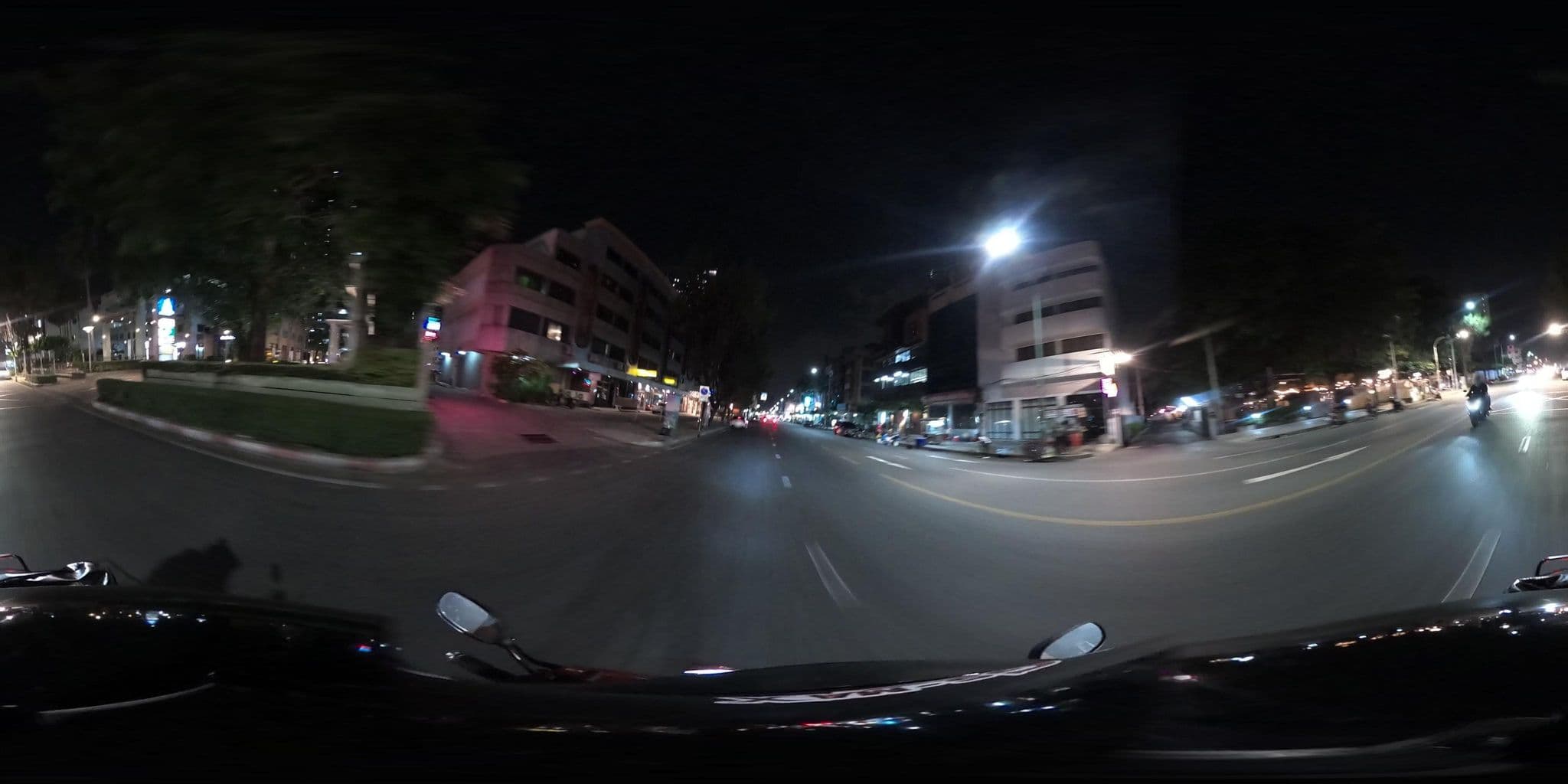 Street view near The Camping Ground, Phaya Thai — © NatchaponJ (CC BY-SA · Mapillary)