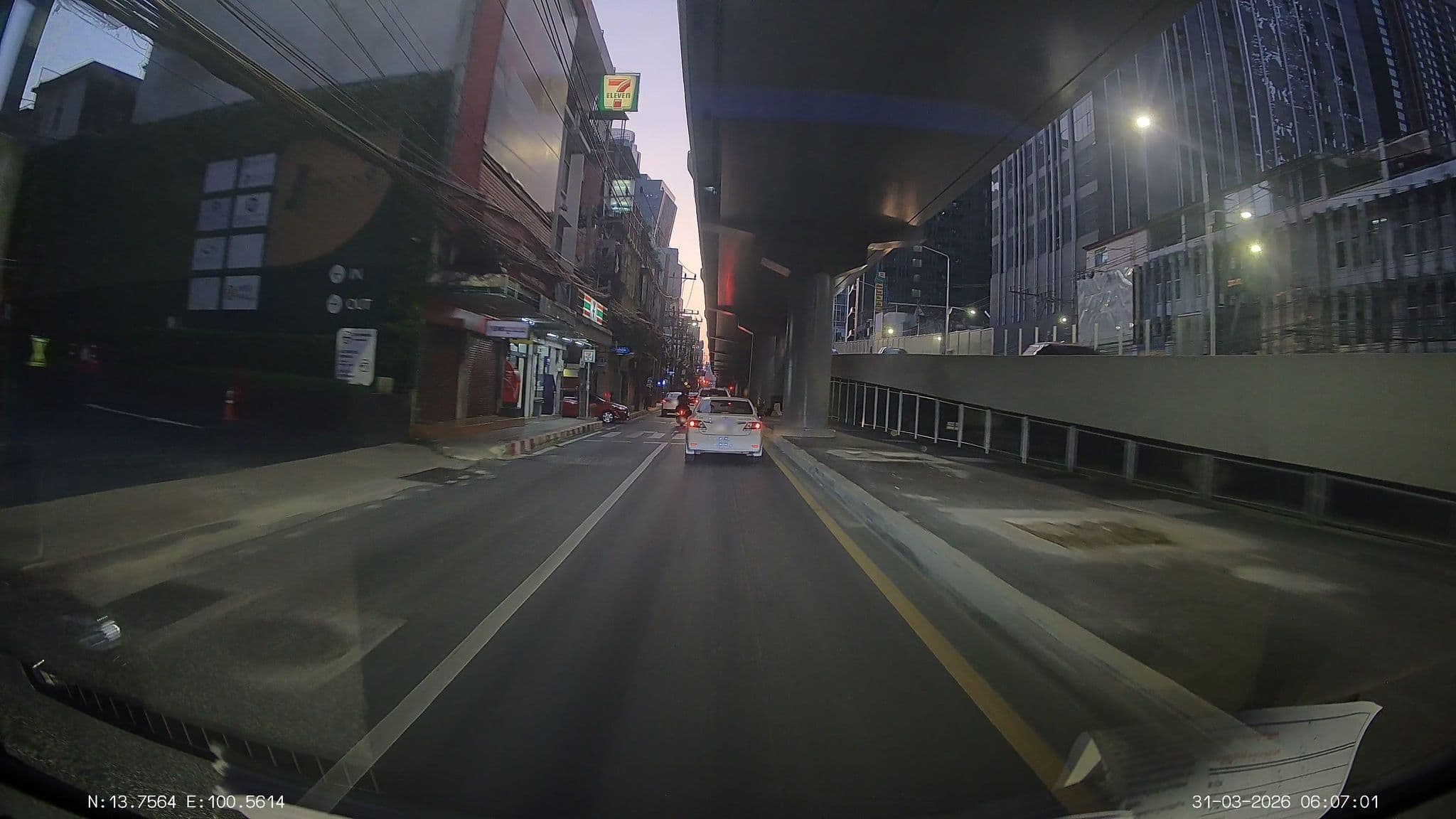Street view near R9 Bangkok, Makkasan — © ThailandCambodia (CC BY-SA · Mapillary)