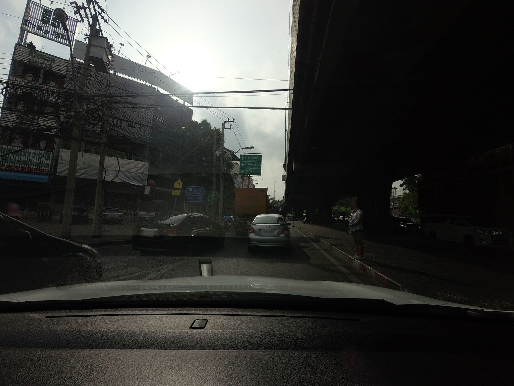 Street view near Bonsai Hotel Bangkok, Makkasan