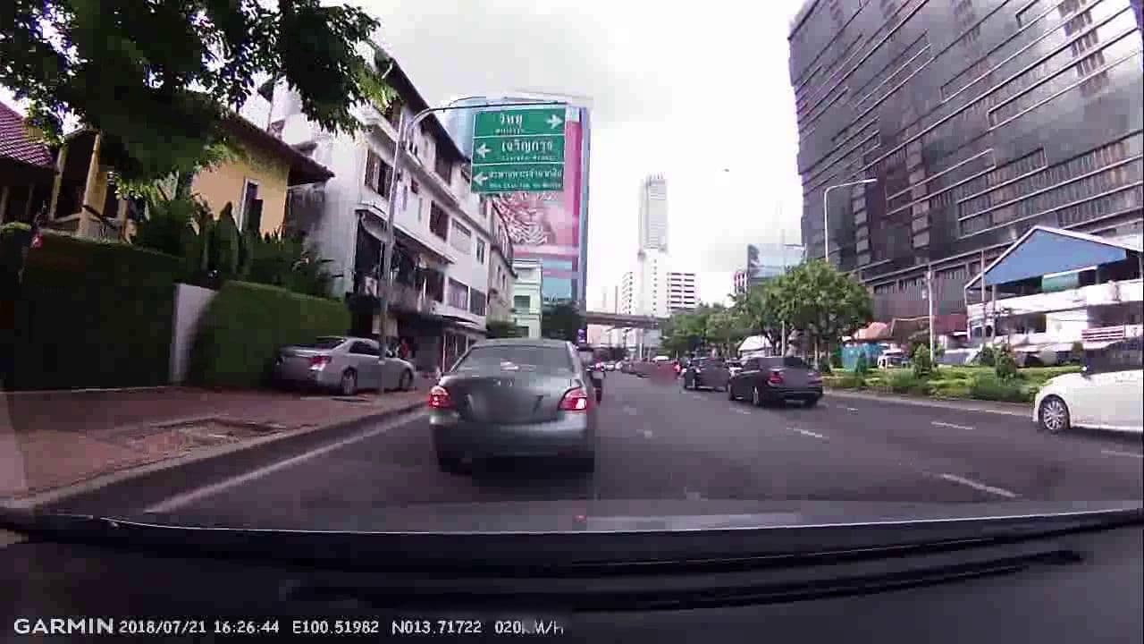 Street view near Baan Pra Nond Bed & Breakfast, Sathon — © noonishere (CC BY-SA · Mapillary)