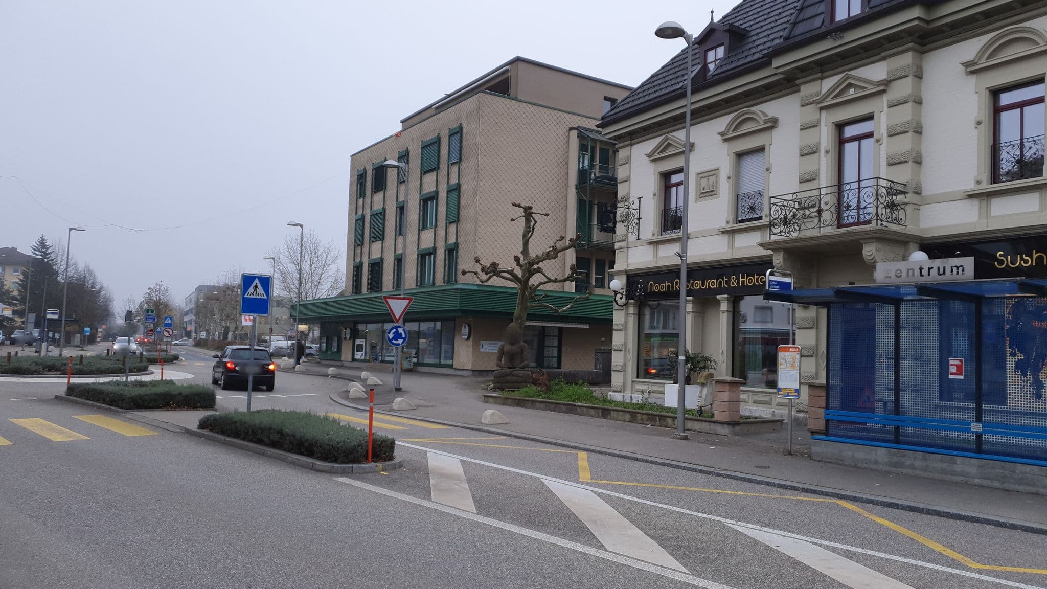 Street view near Burek King, Zuchwil — © bahnundbus (CC BY-SA · Mapillary)