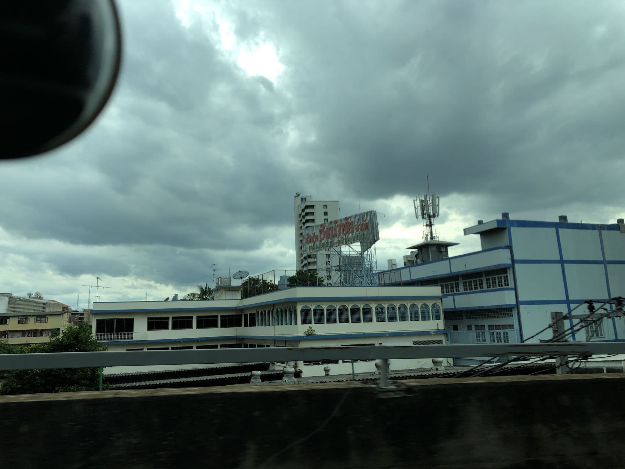 Street view near Hotel Nanon, Yan Nawa — © kirana (CC BY-SA · Mapillary)