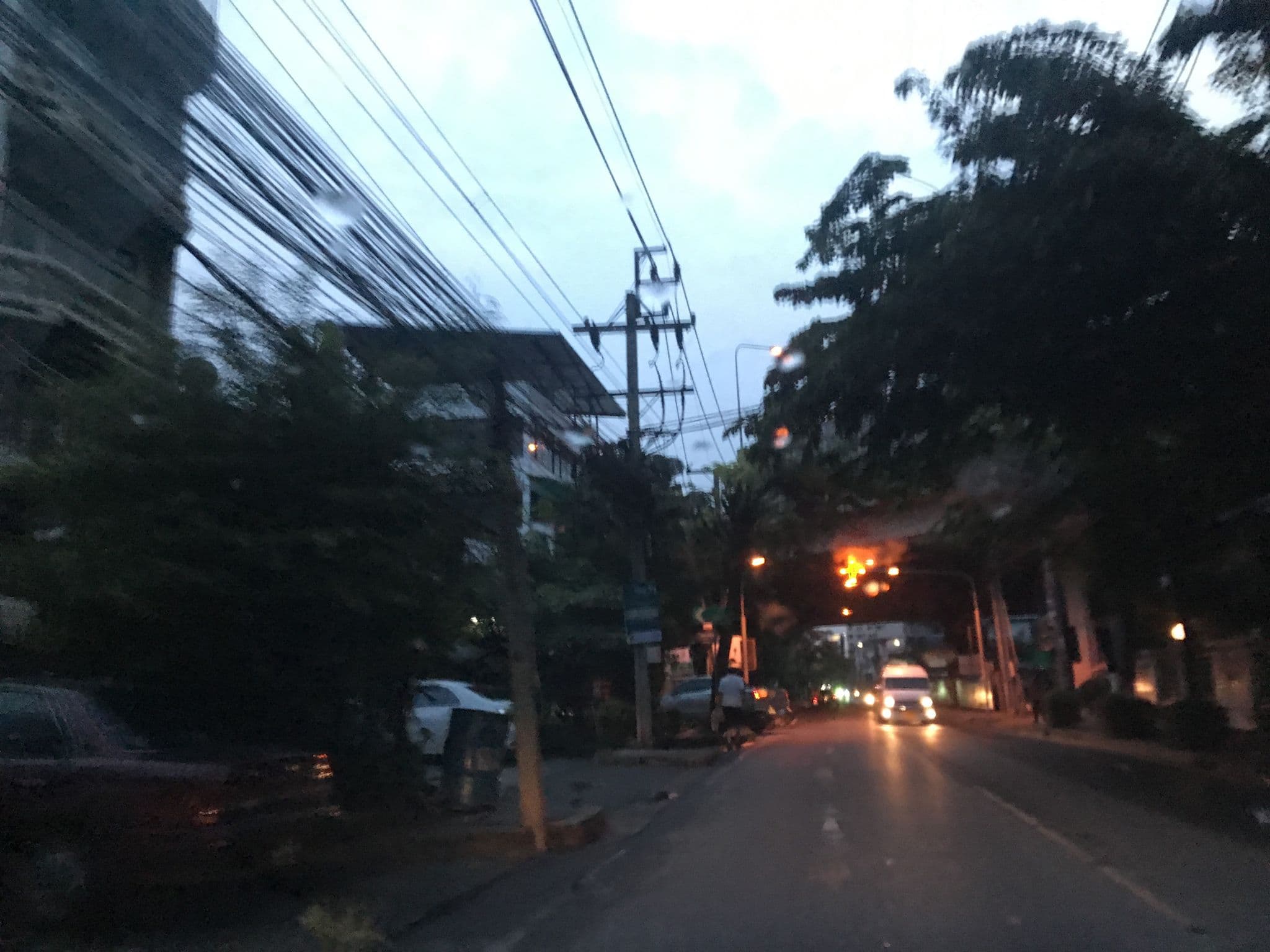 Street view near Marriott Executive Apartments Bangkok, Sukhumvit 50, Phra Khanong — © balletty (CC BY-SA · Mapillary)