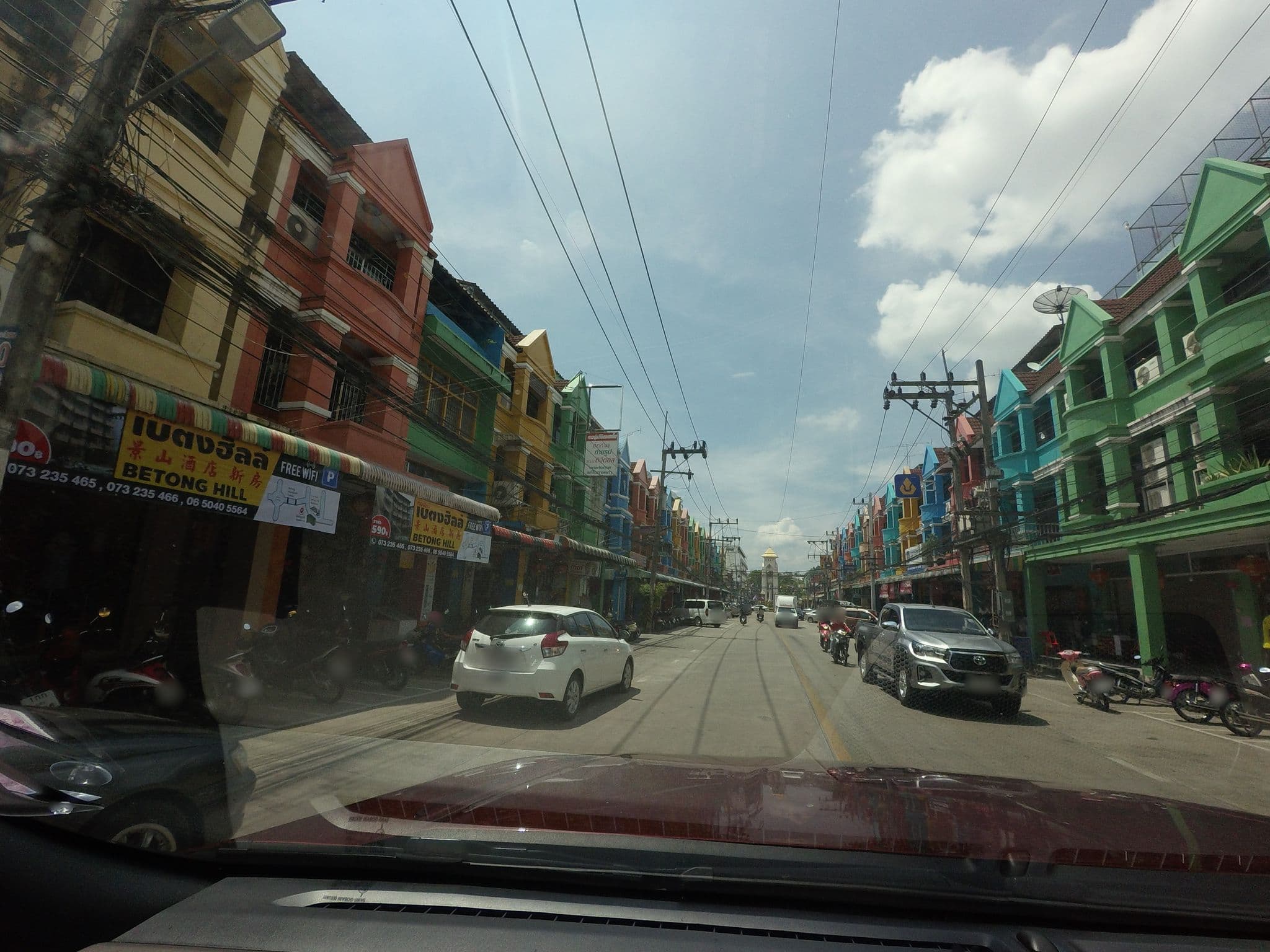 Street view near Triple D Hotel โรงแรม ทริปเปิ้ล ดี, Betong — © mishari (CC BY-SA · Mapillary)