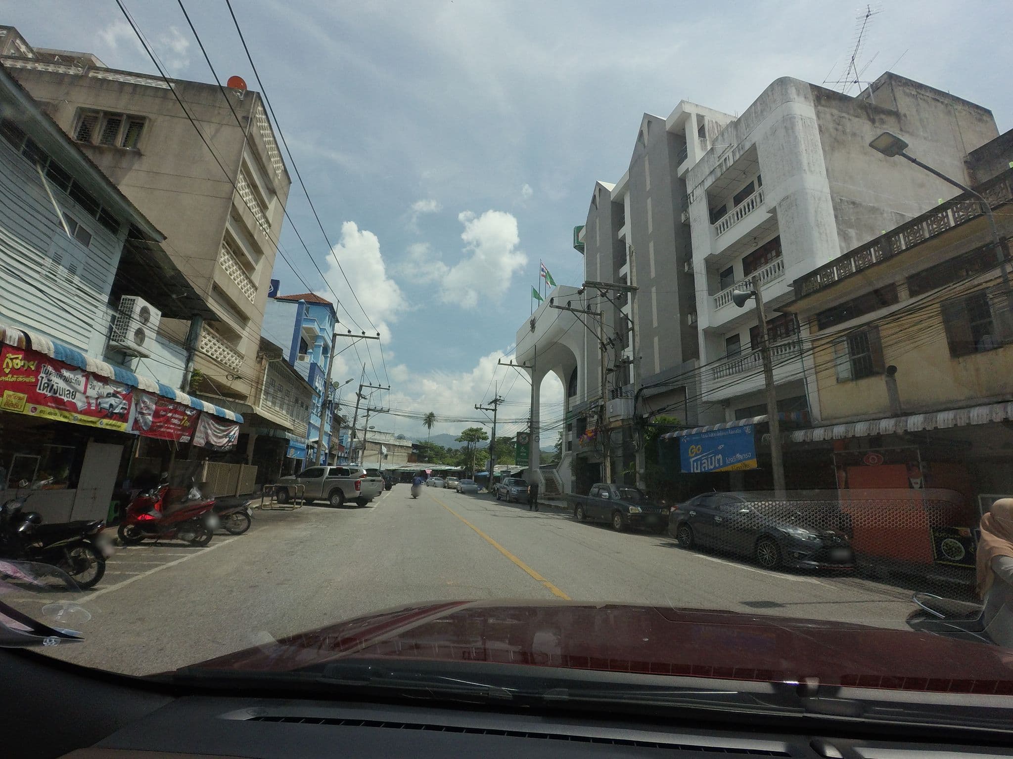 Street view near 500bath Hotel, Betong — © mishari (CC BY-SA · Mapillary)