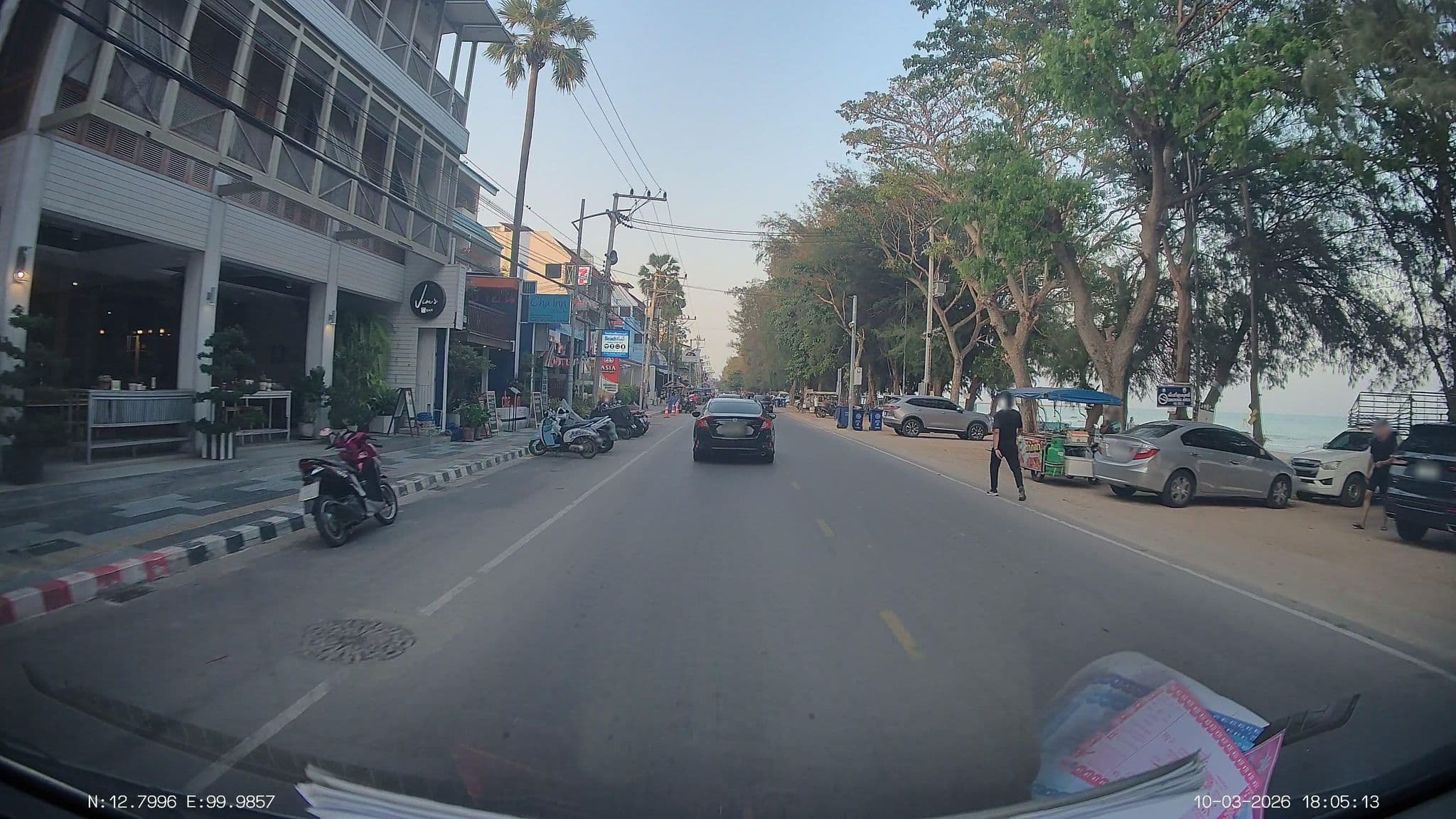 Street view near Cha_Inn @ Cha Am, Cha-am — © ThailandCambodia (CC BY-SA · Mapillary)