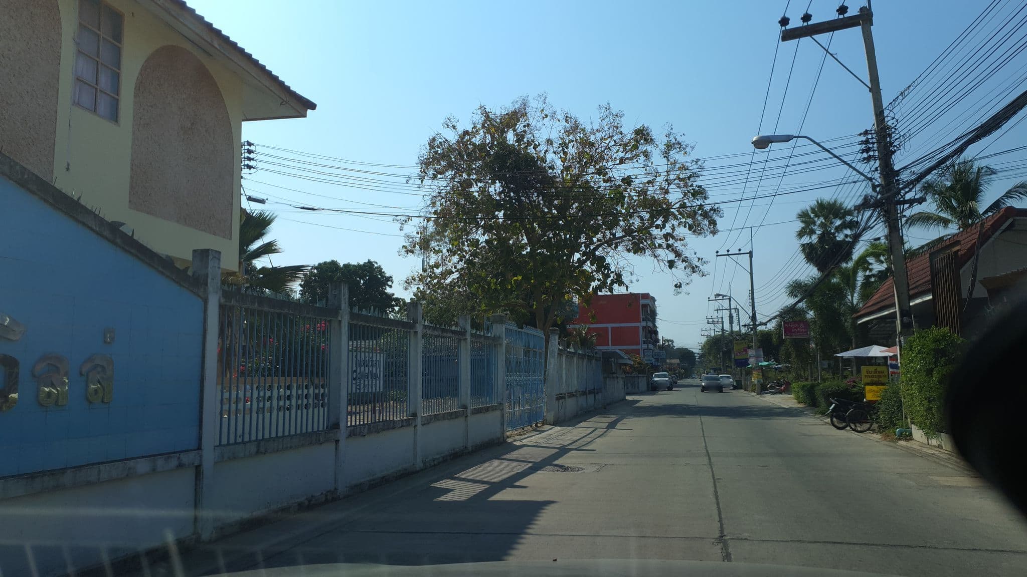Street view near Cha-Am Park Resort, Cha-am — © jrcarlsen (CC BY-SA · Mapillary)