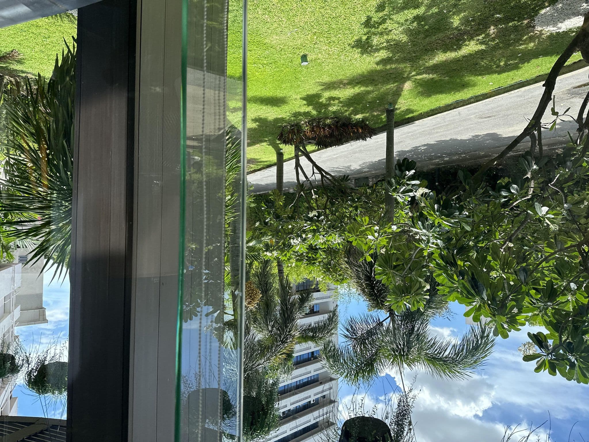 Street view near HOTEL LOBBY | RAMA GARDENS HOTEL BANGKOK, Lat Yao — © jumboboey (CC BY-SA · Mapillary)