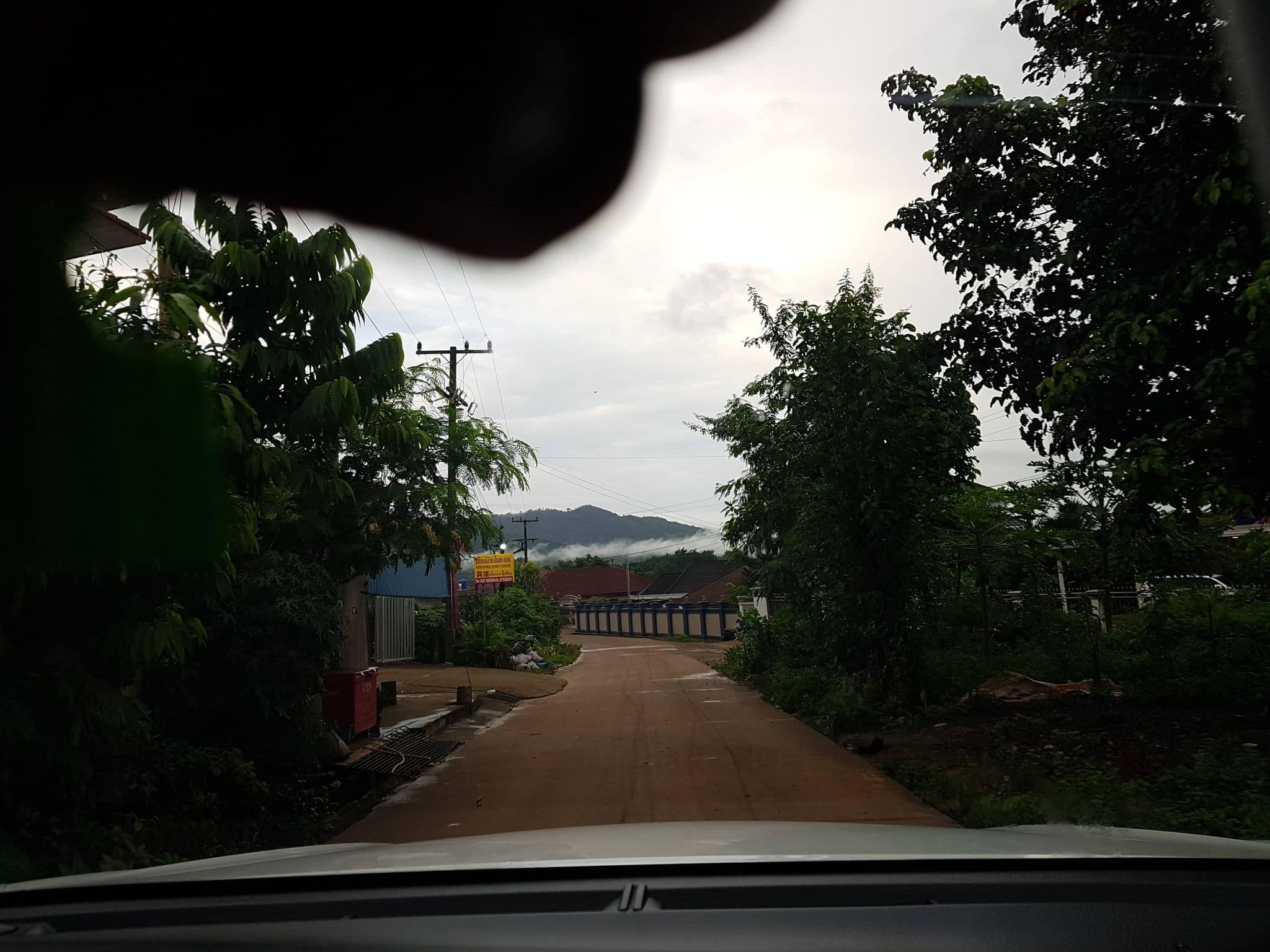 Street view near Yenhsabai Guest House, Chiang Khong — © PepsiLTEC (CC BY-SA · Mapillary)