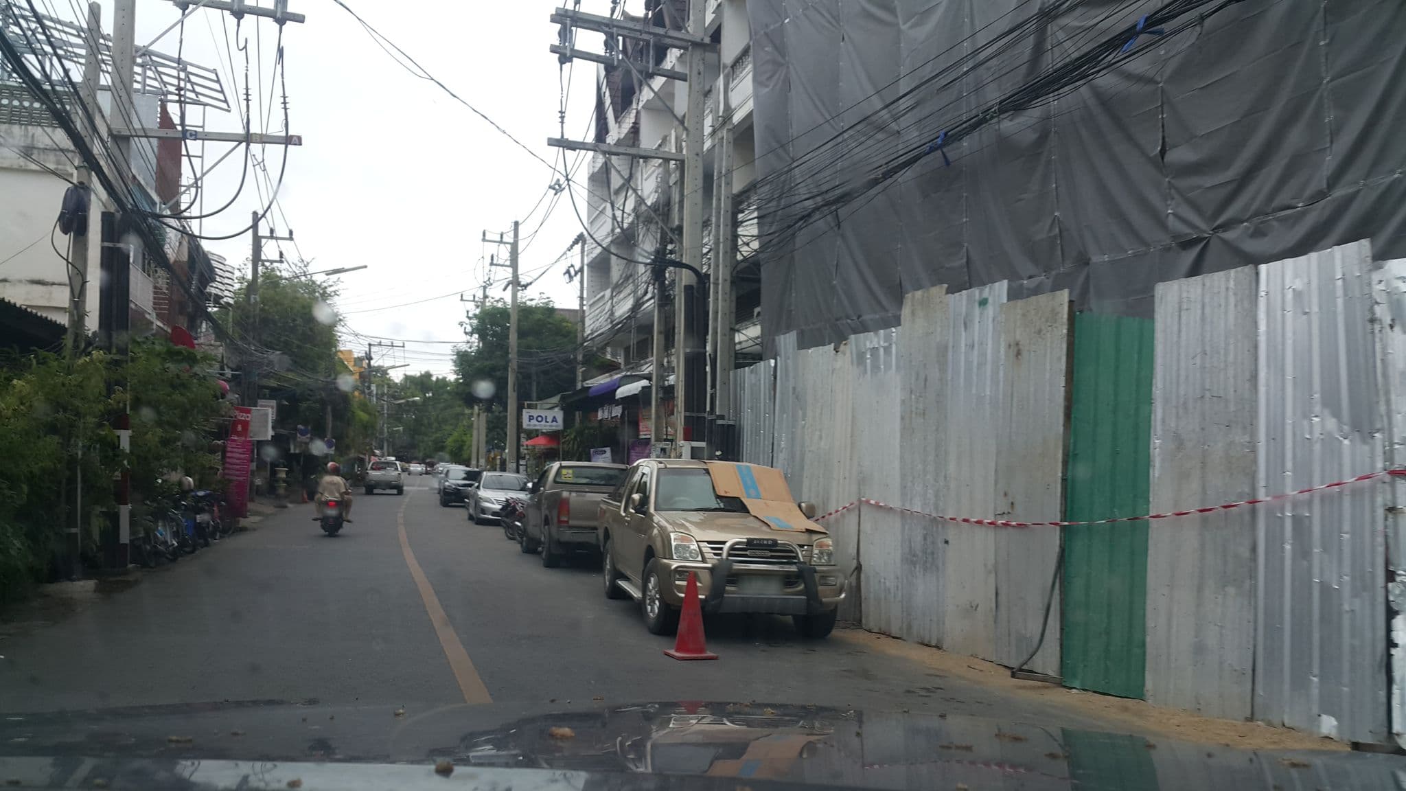 Street view near Sanae' Oldtown Hotel, Chiang Mai