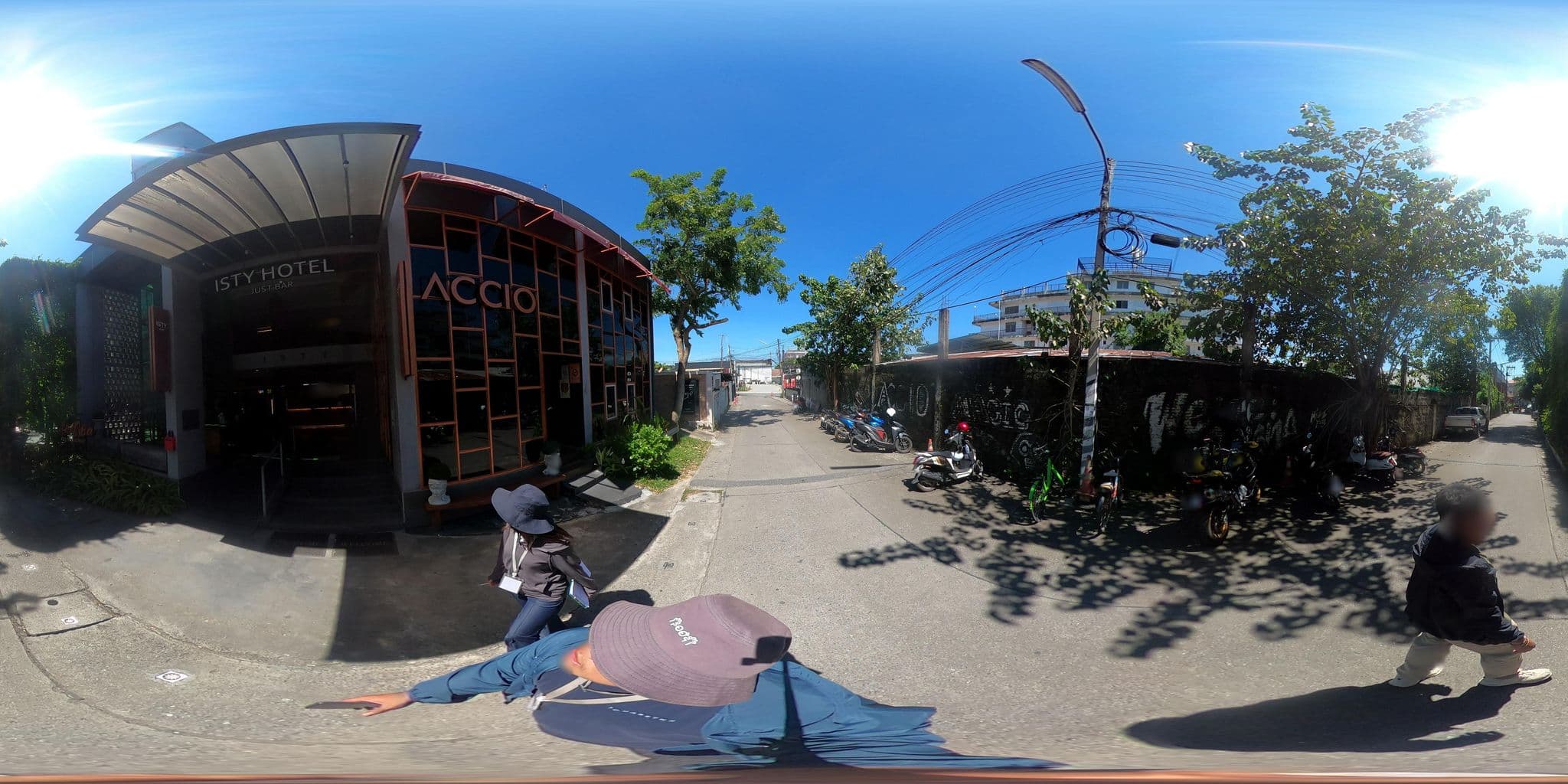 Street view near ISTY Design Hotel, Chiang Mai