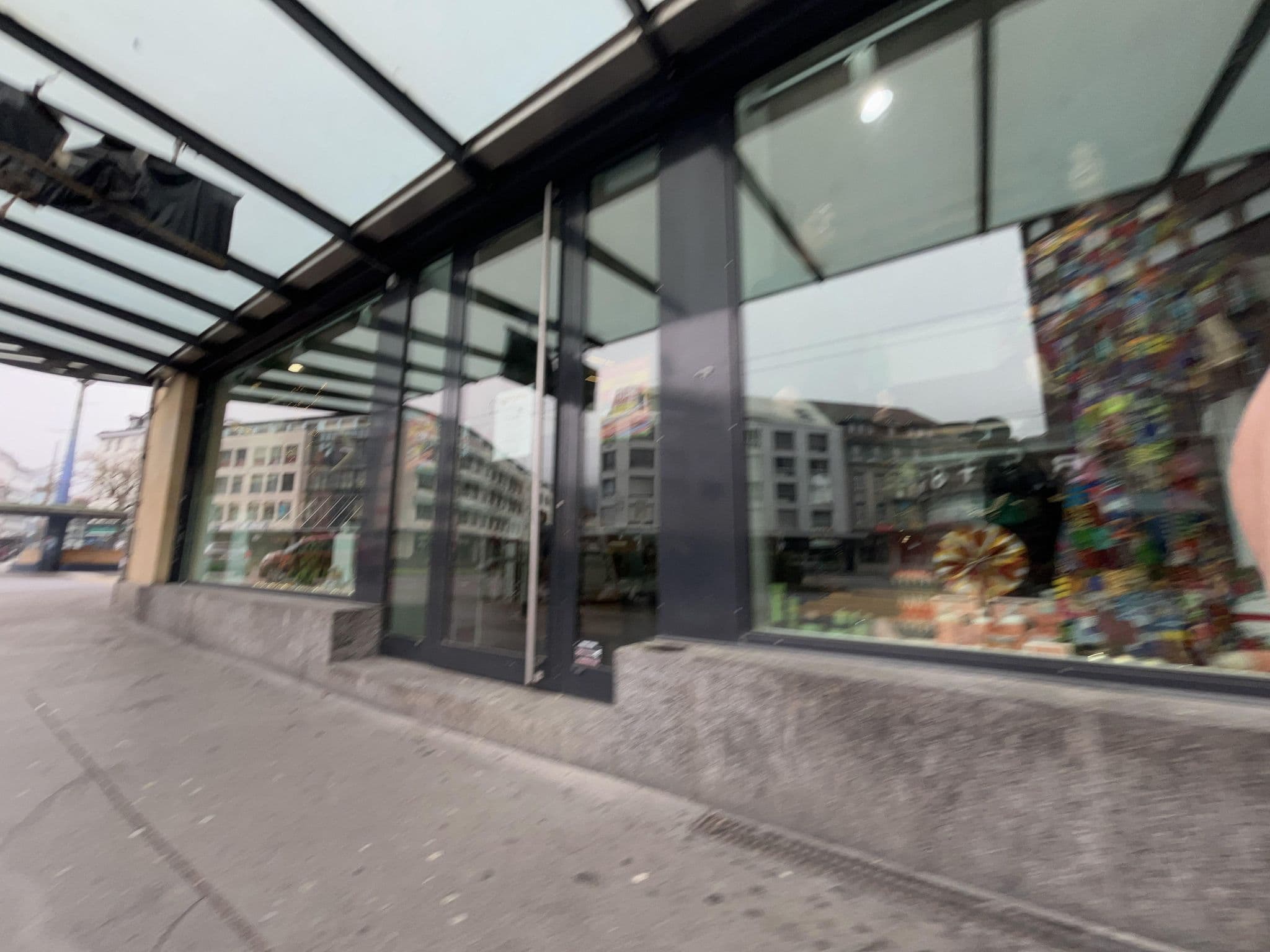 Street view near Elite, Biel/Bienne — © mapil0x (CC BY-SA · Mapillary)