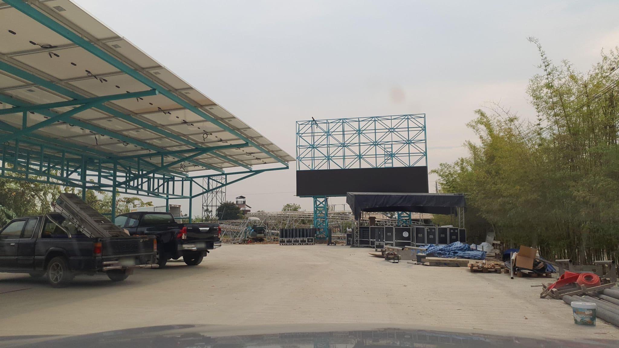 Street view near Buffalo Island Resort, Hang Dong — © jrcarlsen (CC BY-SA · Mapillary)