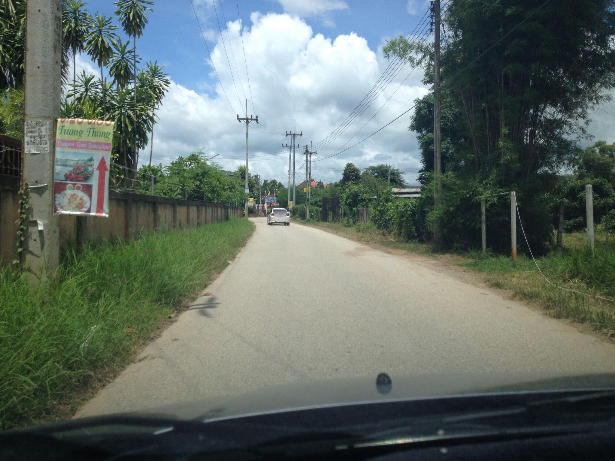 Street view near Bamboo garden resort and restaurant, Hang Dong — © jimwatana (CC BY-SA · Mapillary)