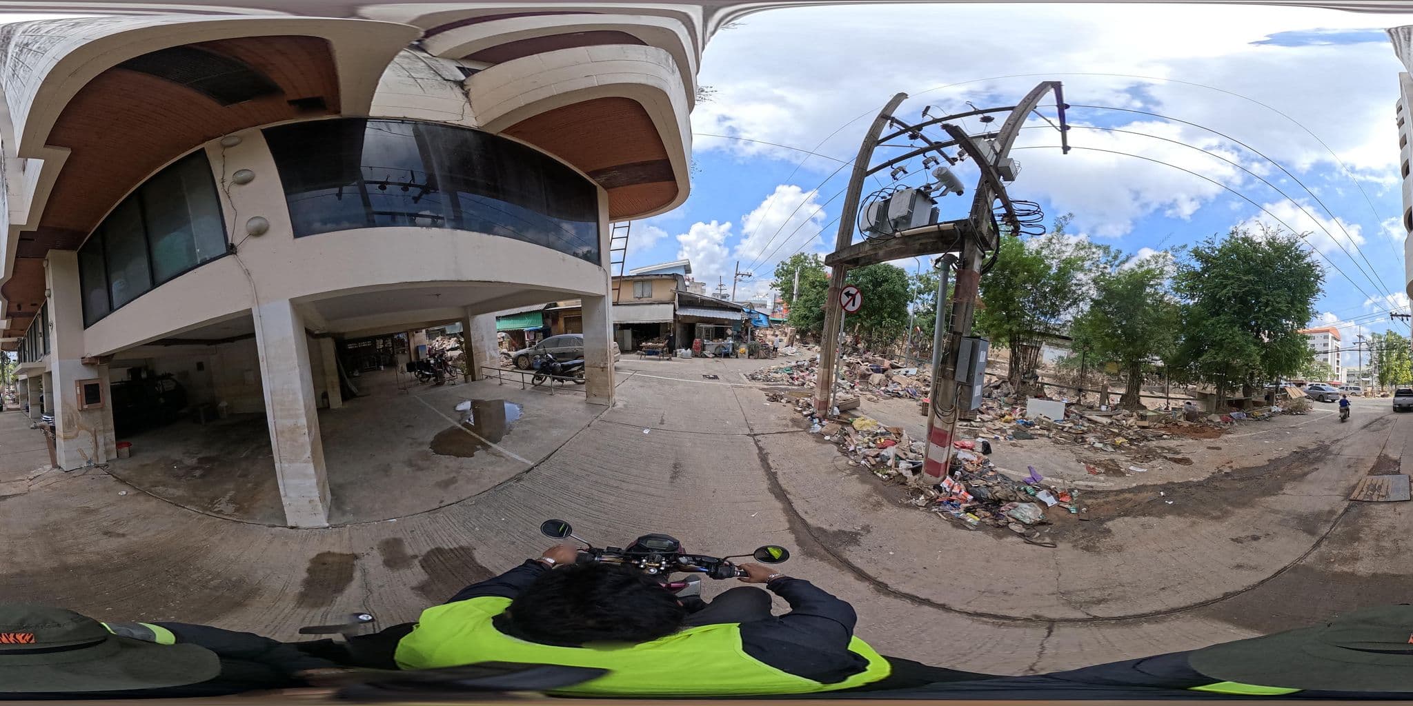 Street view near S. C. Heritage Hotel, Hat Yai