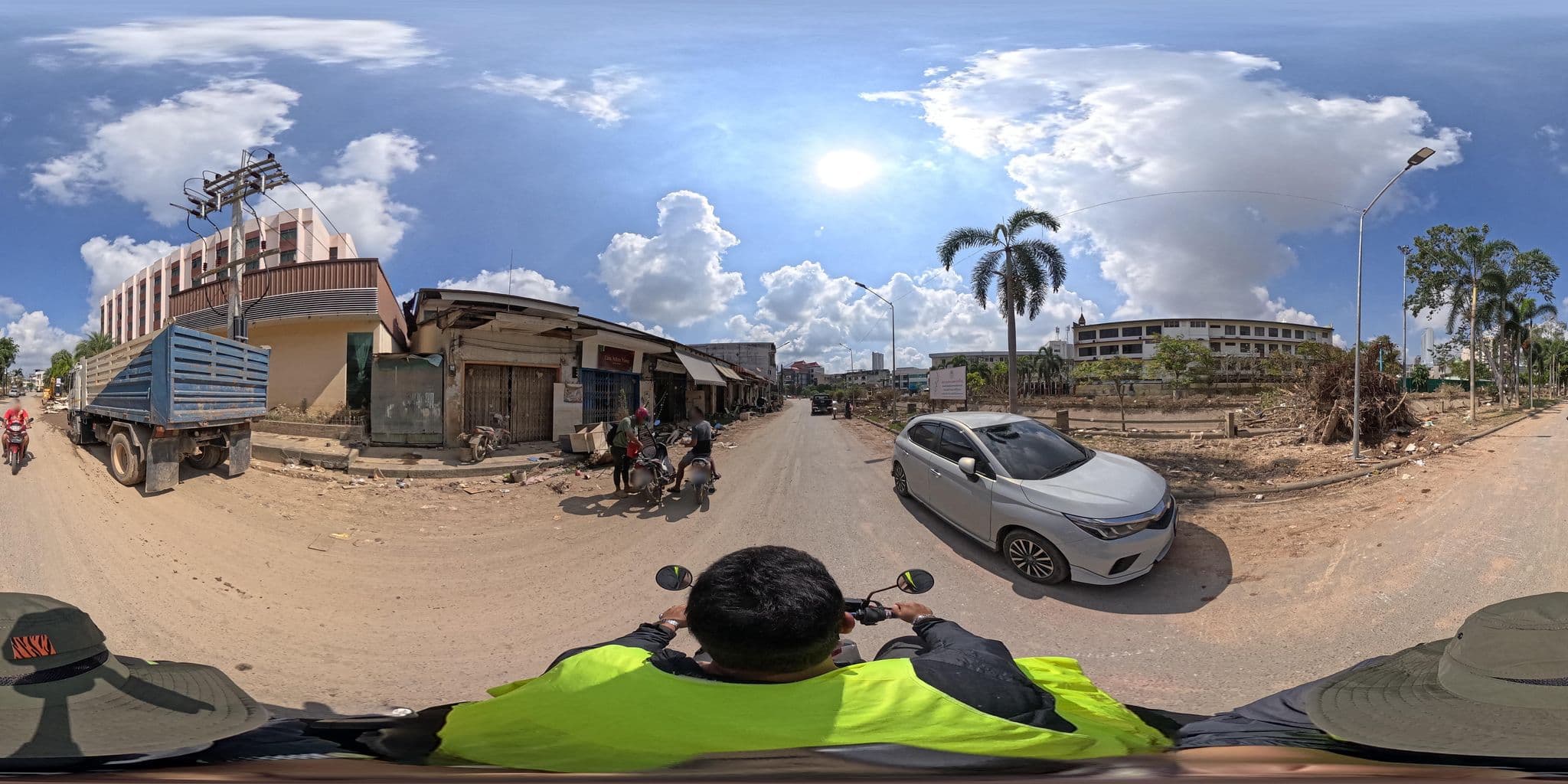Street view near River Grand Hotel, Hat Yai