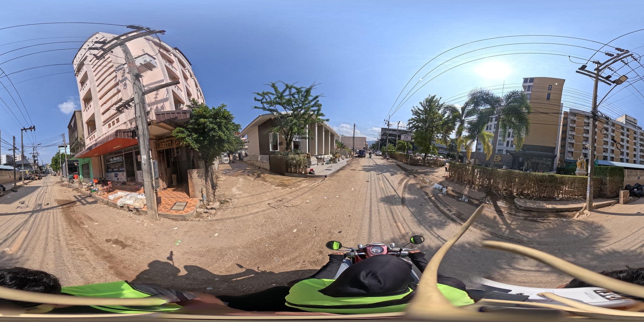 Street view near W3 Hotel Hatyai : โรงแรมดับเบิ้ลยู ทรี หาดใหญ่, Hat Yai