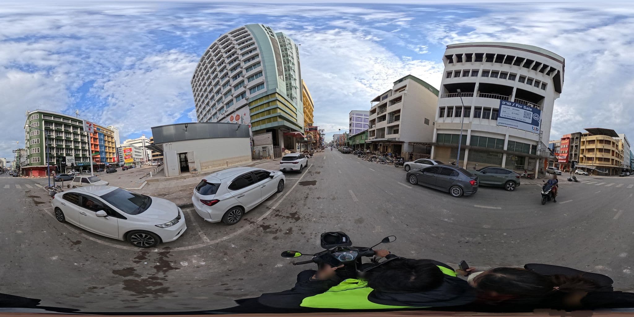 Street view near Aloha Hatyai Hotel, Hat Yai
