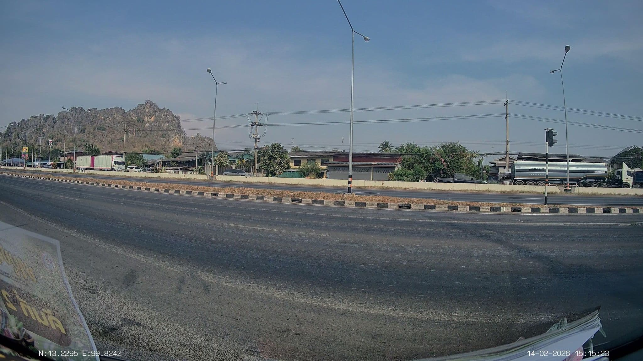 Street view near LeMae Residence เลอเม เรสซิเดนซ์ อ.เขาย้อย เพชรบุรี, Khao Yoi — © ThailandCambodia (CC BY-SA · Mapillary)