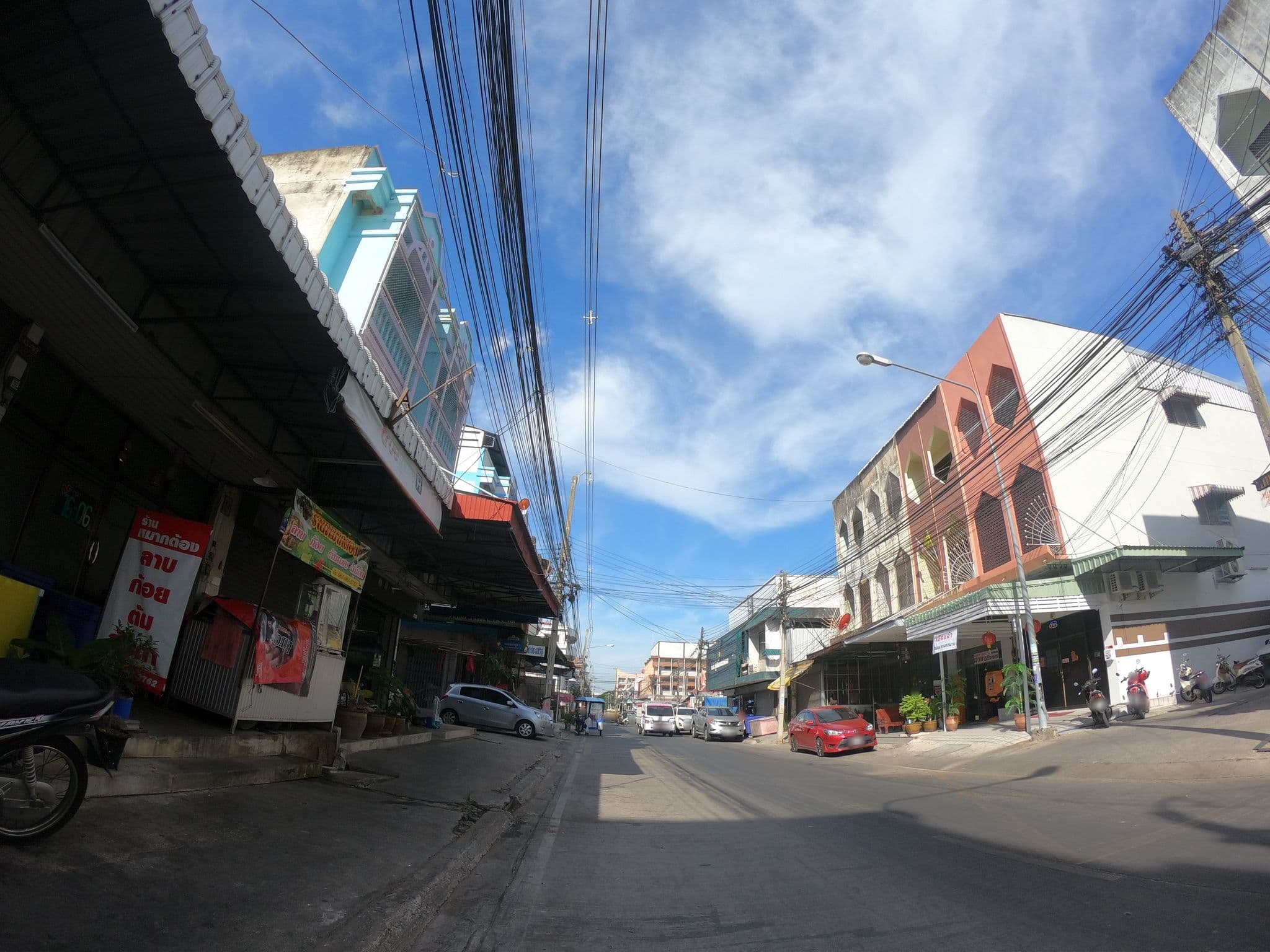 Street view near LE CASSIA HOTEL, Khon Kaen — © ozflor (CC BY-SA · Mapillary)