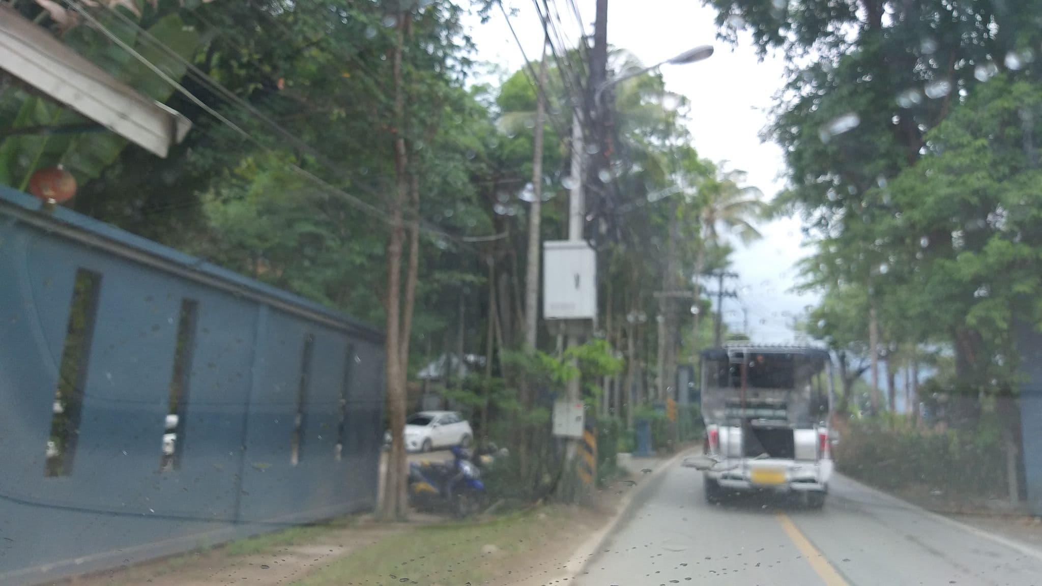 Street view near Koh Chang Cliff Beach Resort, Ko Chang