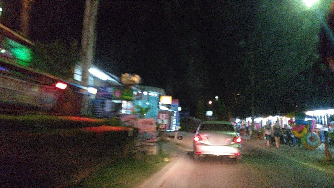 Street view near Seabreeze Hotel Resort, Ko Chang