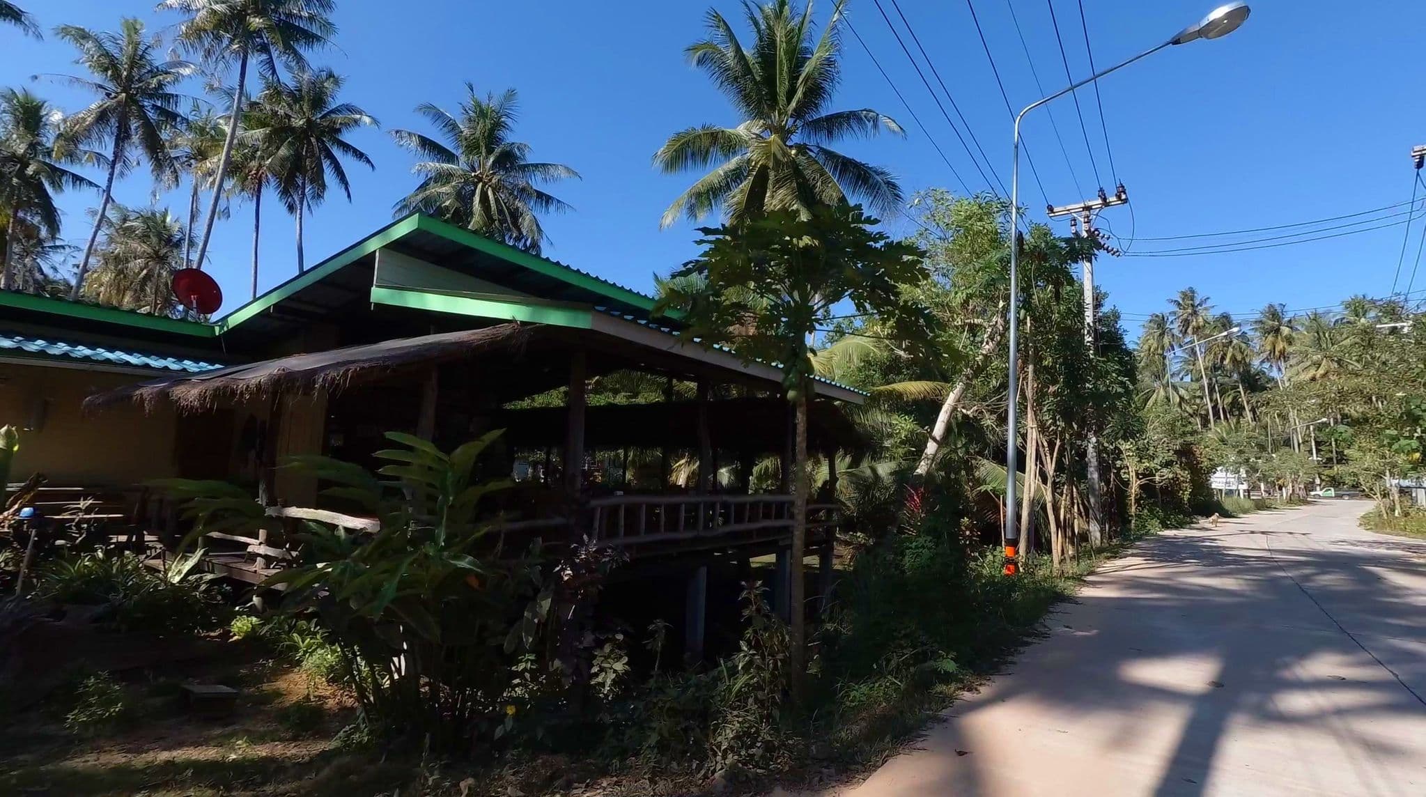 Street view near Suan Maprao Ko Kut Resort, Ko Kood