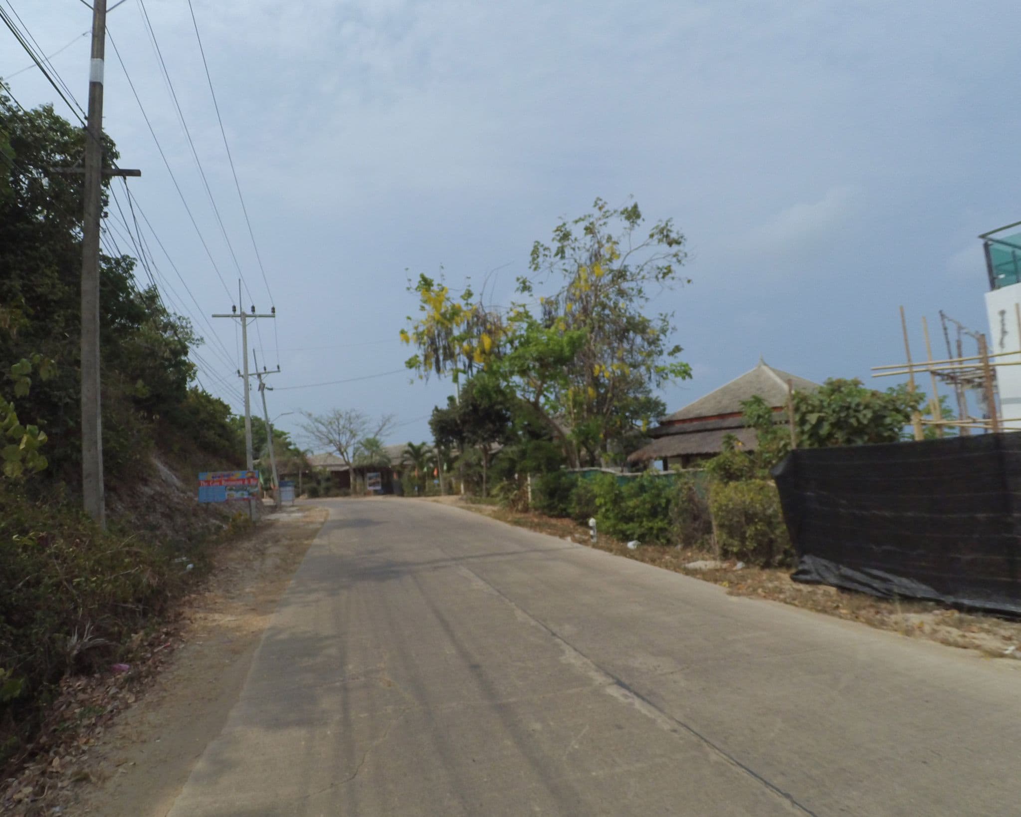 Street view near Cliff Lanta Suite, Ko Lanta — © soesoe (CC BY-SA · Mapillary)