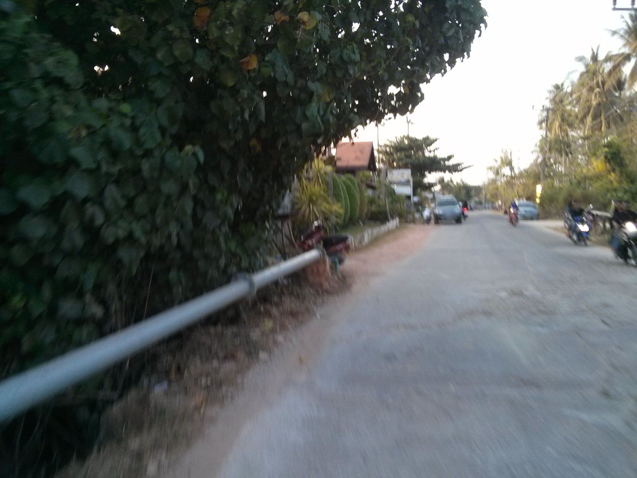 Street view near Peace Paradise Beach, Ko Lanta — © lena2 (CC BY-SA · Mapillary)