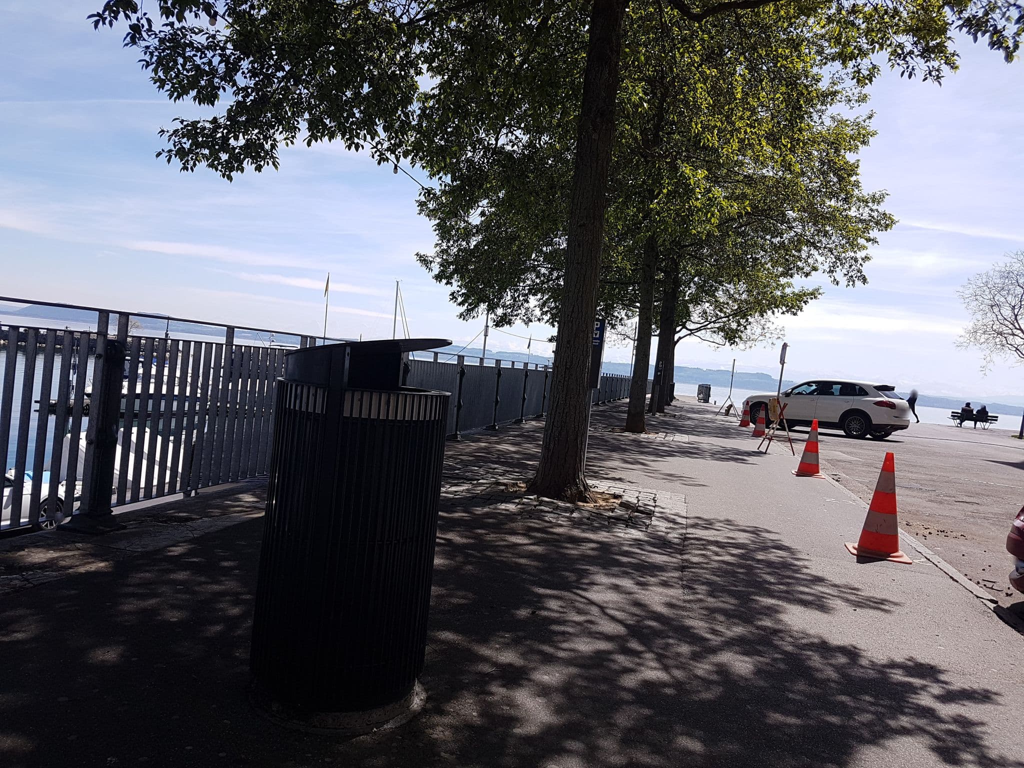Street view near Hôtel Touring au lac, Neuchâtel — © changchun1 (CC BY-SA · Mapillary)