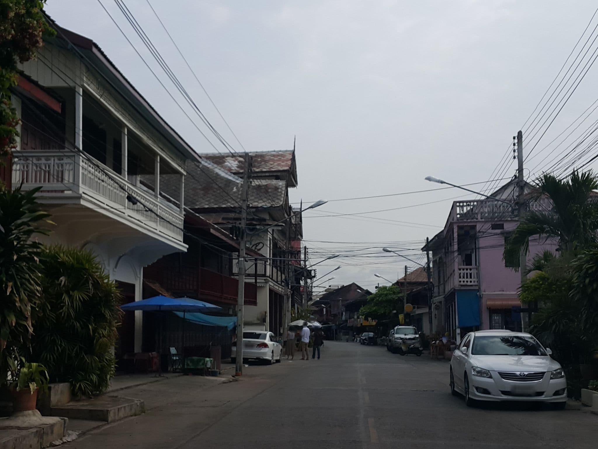 Street view near NIDA Rooms Suan Dok 278 Walking City, Lampang — © jrcarlsen (CC BY-SA · Mapillary)